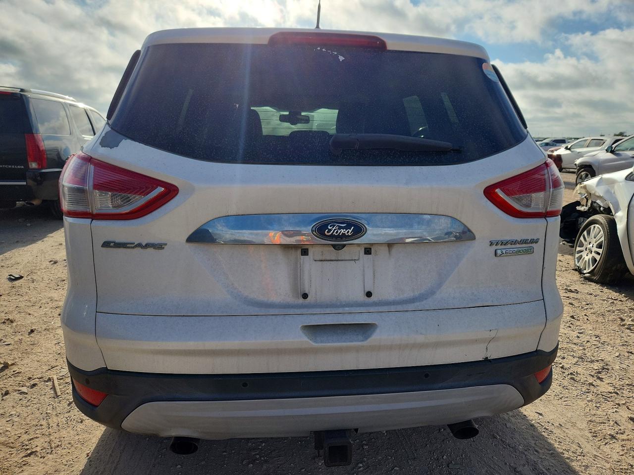 2014 Ford Escape Titanium White vin: 1FMCU0J96EUD57838