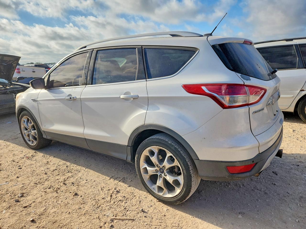 2014 Ford Escape Titanium White vin: 1FMCU0J96EUD57838