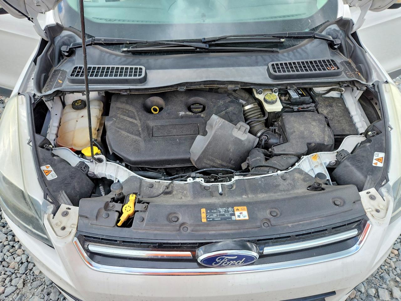 2014 Ford Escape Titanium White vin: 1FMCU0J96EUE22073