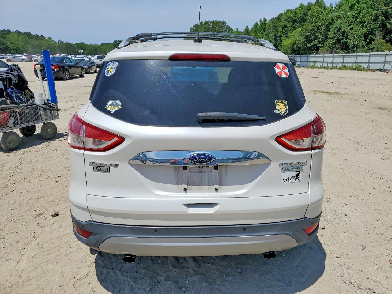2015 Ford Escape Titanium White vin: 1FMCU0J96FUB25600