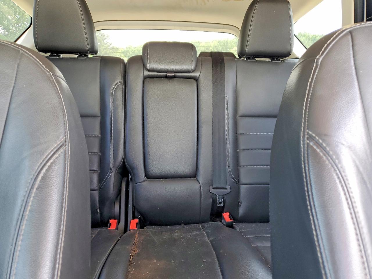 2015 Ford Escape Titanium White vin: 1FMCU0J96FUB25600