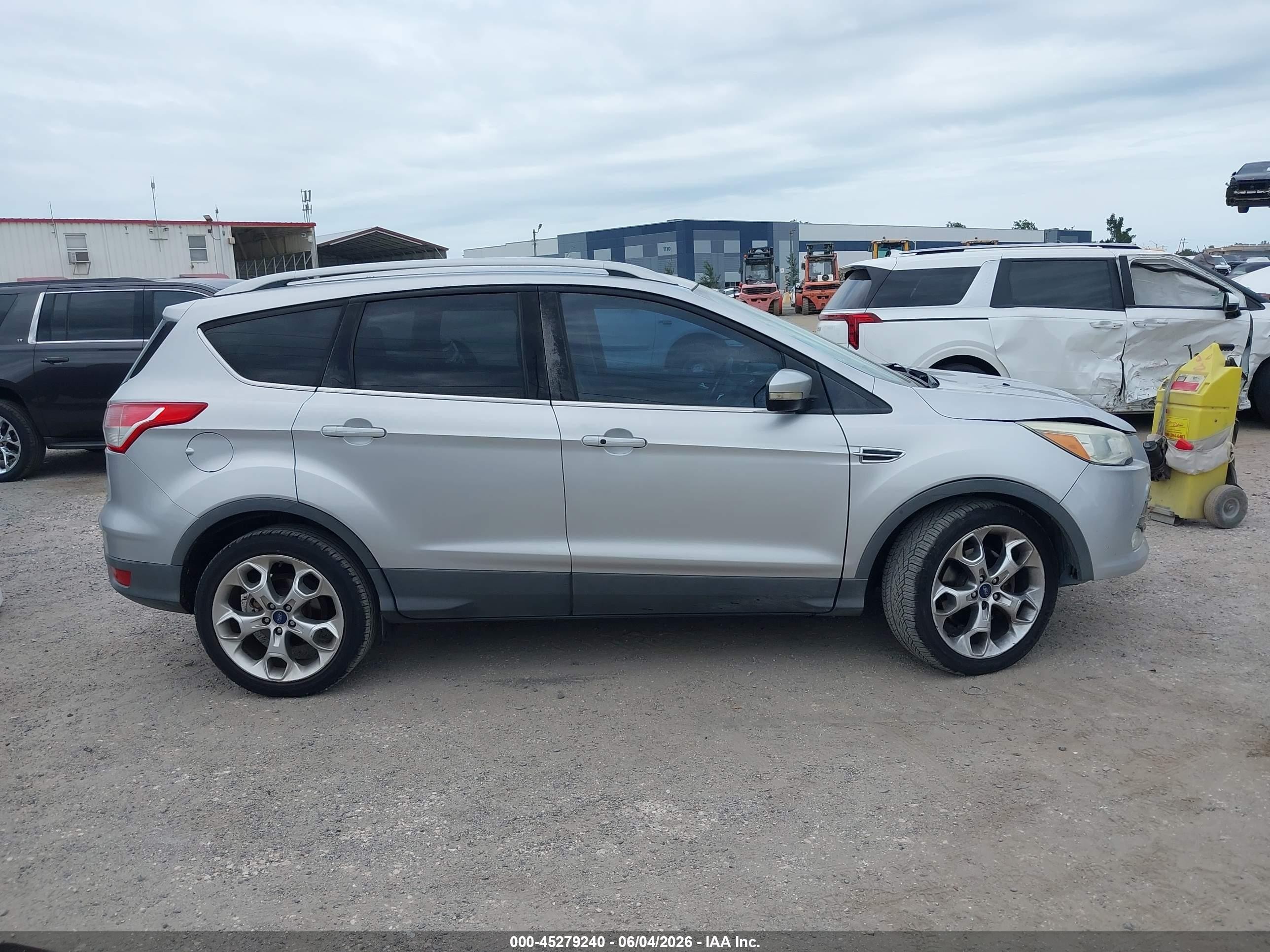 2015 Ford Escape Titanium Silver vin: 1FMCU0J96FUC40357