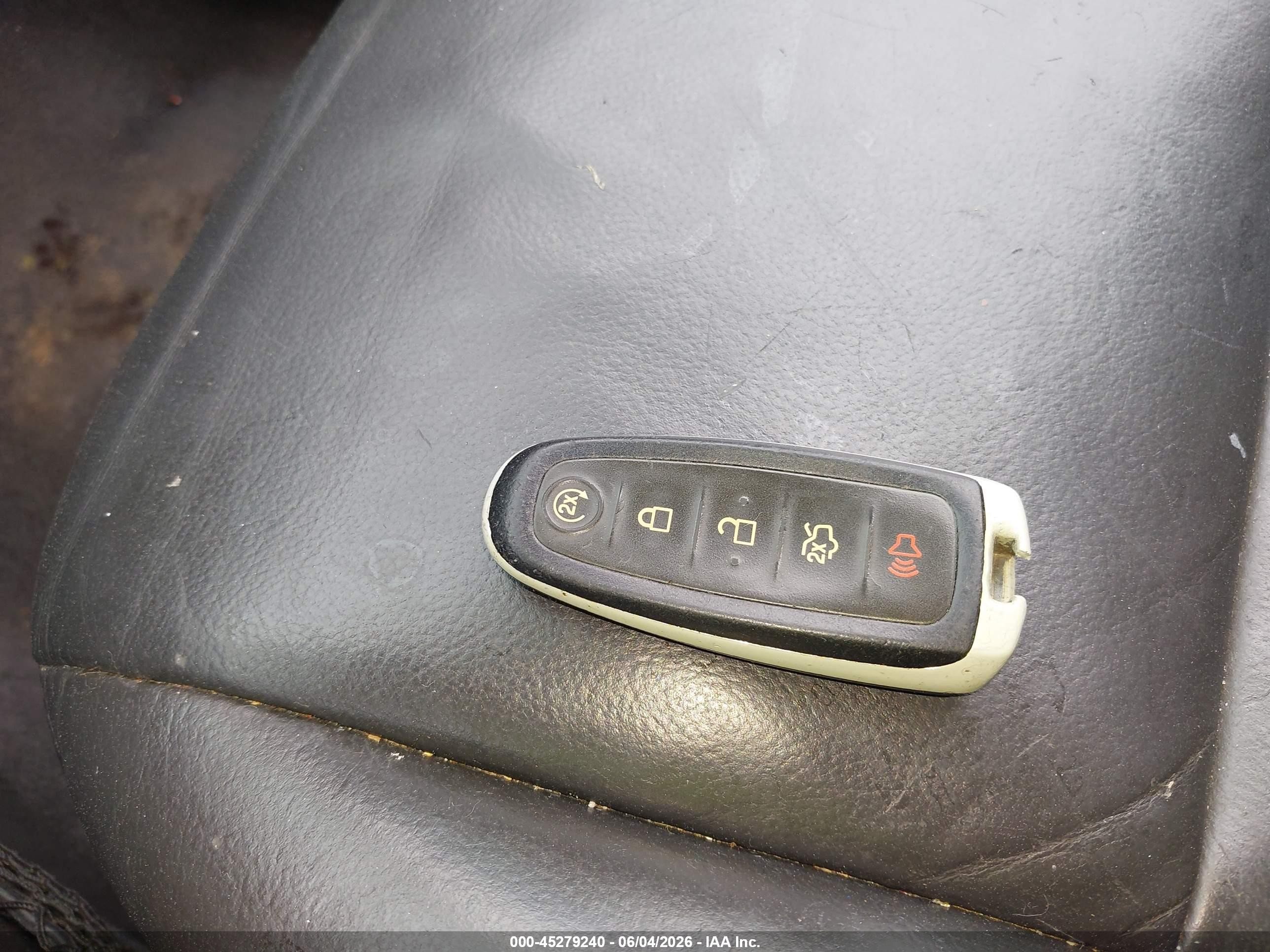 2015 Ford Escape Titanium Silver vin: 1FMCU0J96FUC40357