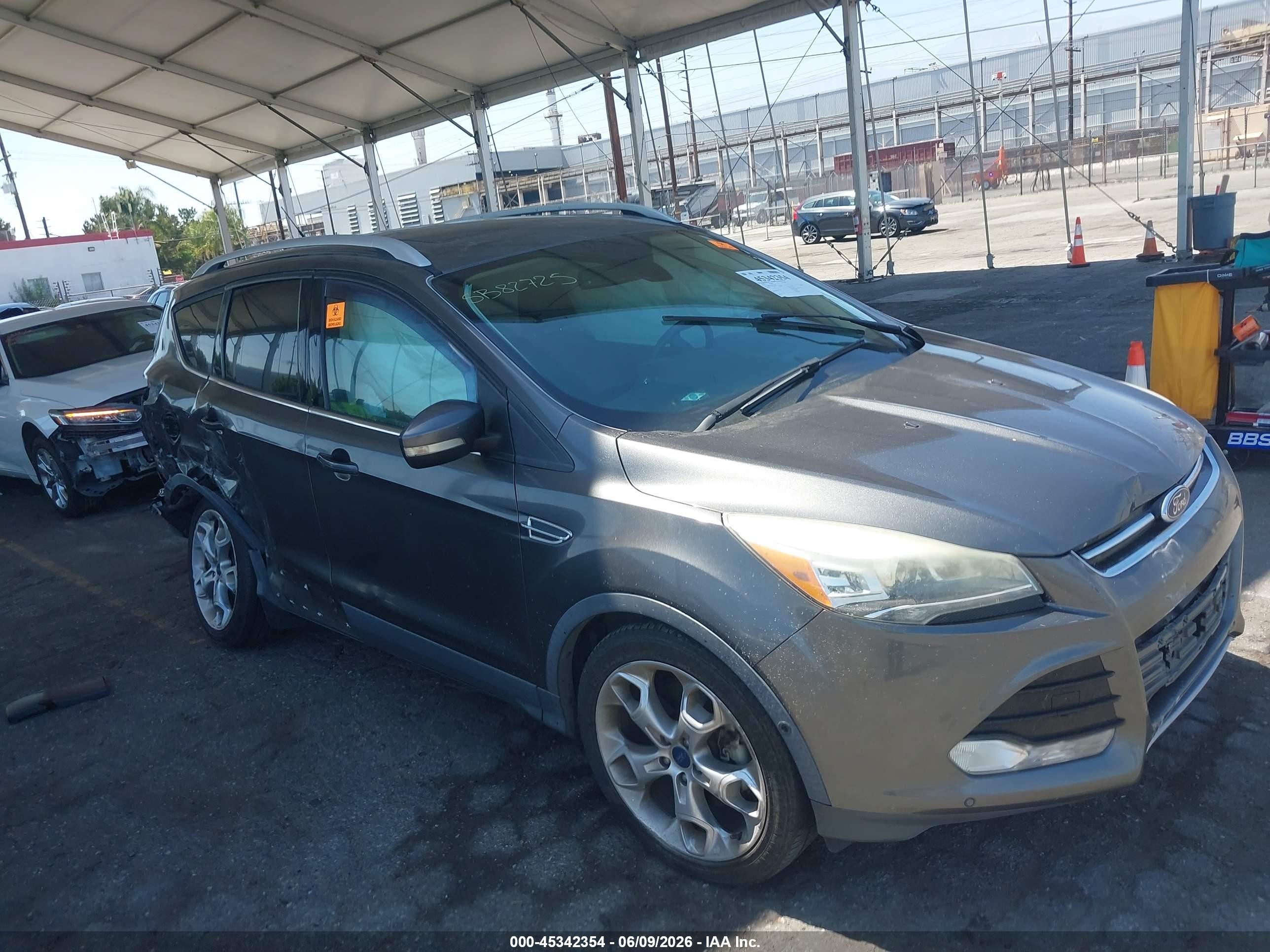 2015 Ford Escape Titanium Серый vin: 1FMCU0J96FUC80051