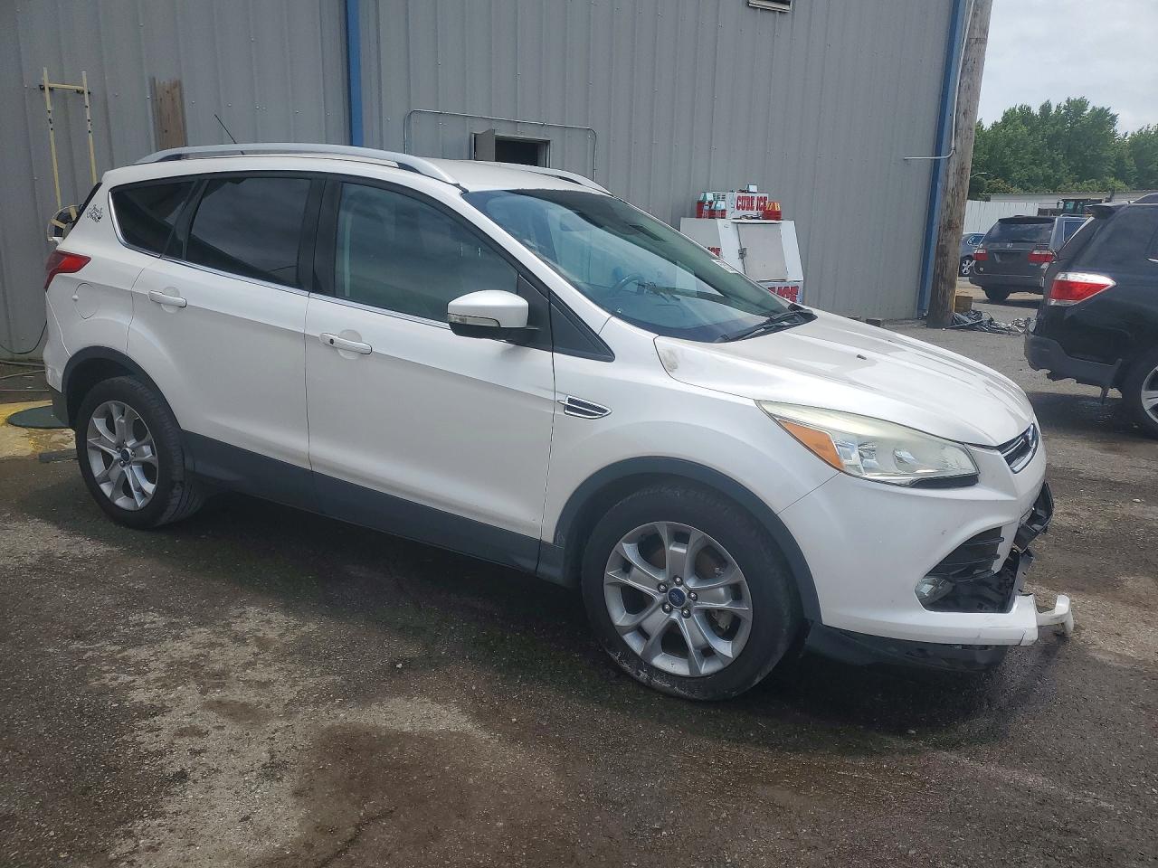 2016 Ford Escape Titanium White vin: 1FMCU0J96GUB30796