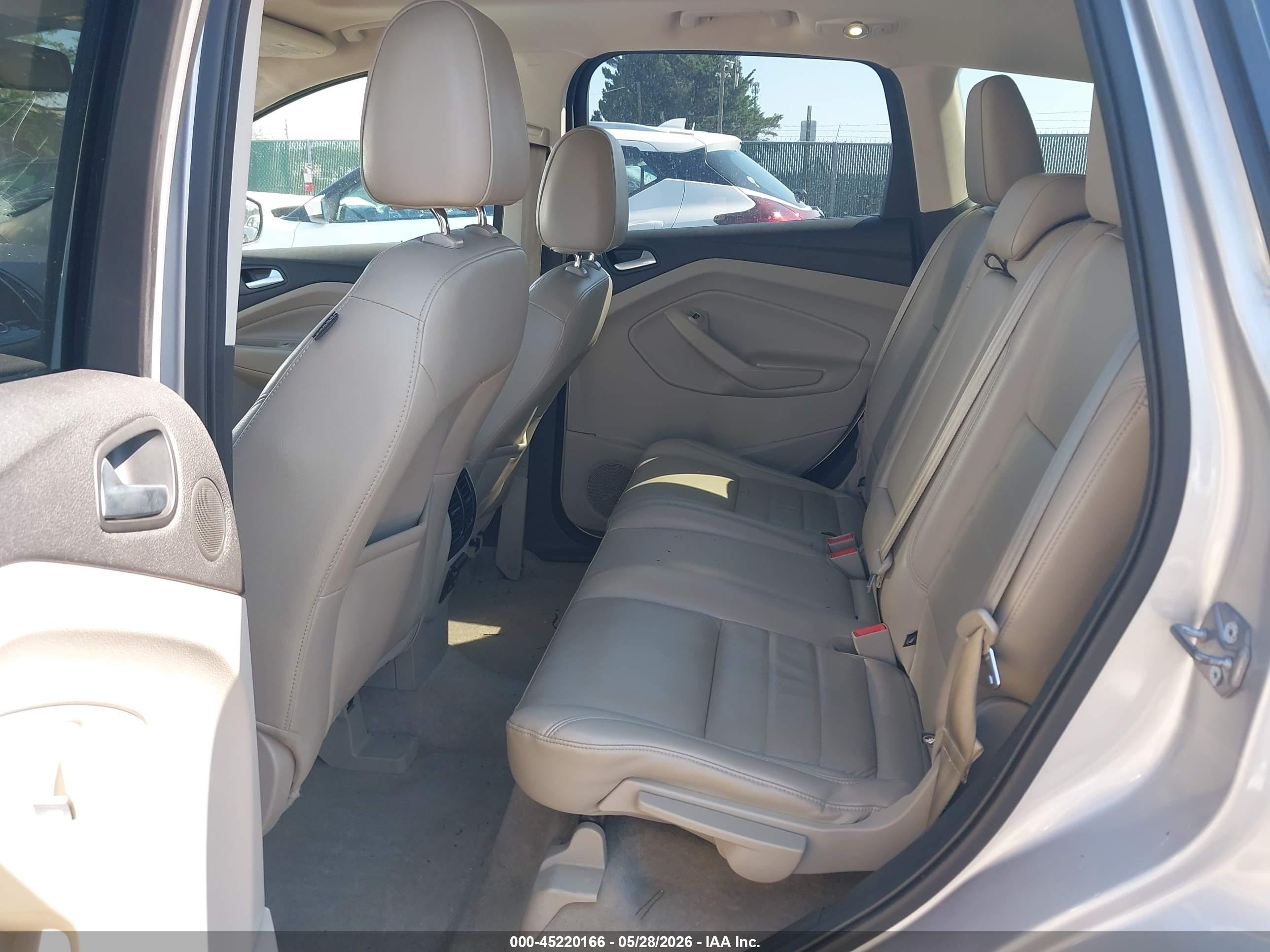 2016 Ford Escape Titanium Silver vin: 1FMCU0J96GUB67184