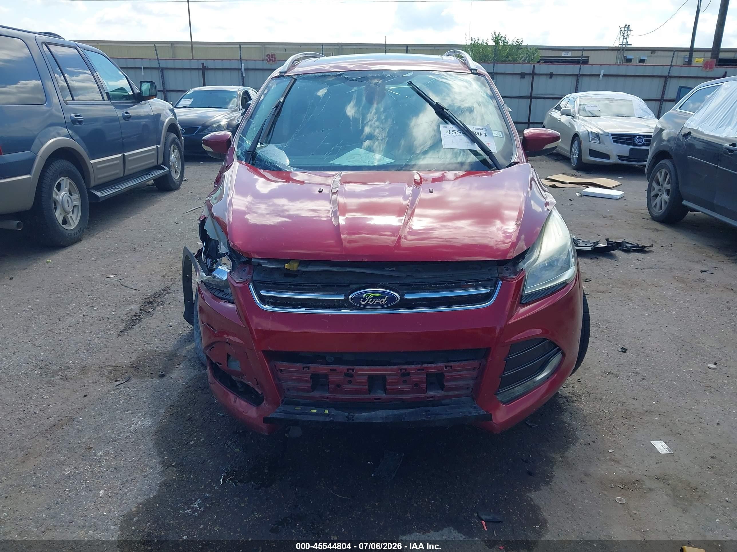 2015 Ford Escape Titanium Burgundy vin: 1FMCU0J97FUB60923