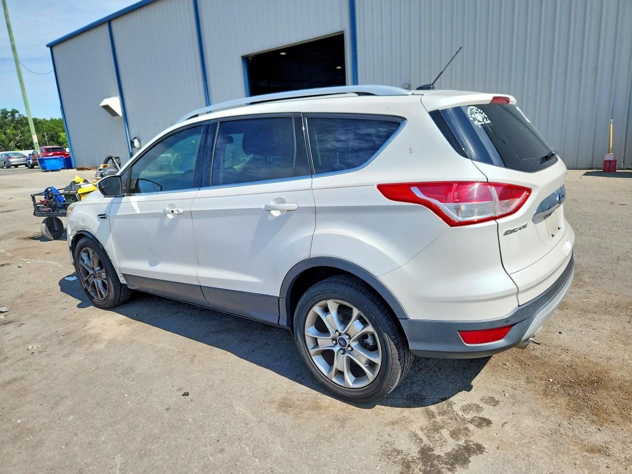2015 Ford Escape Titanium Белый vin: 1FMCU0J97FUB71436