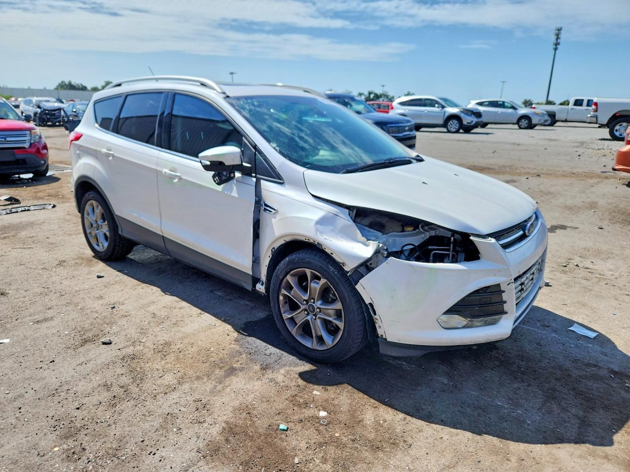 2015 Ford Escape Titanium Белый vin: 1FMCU0J97FUB71436