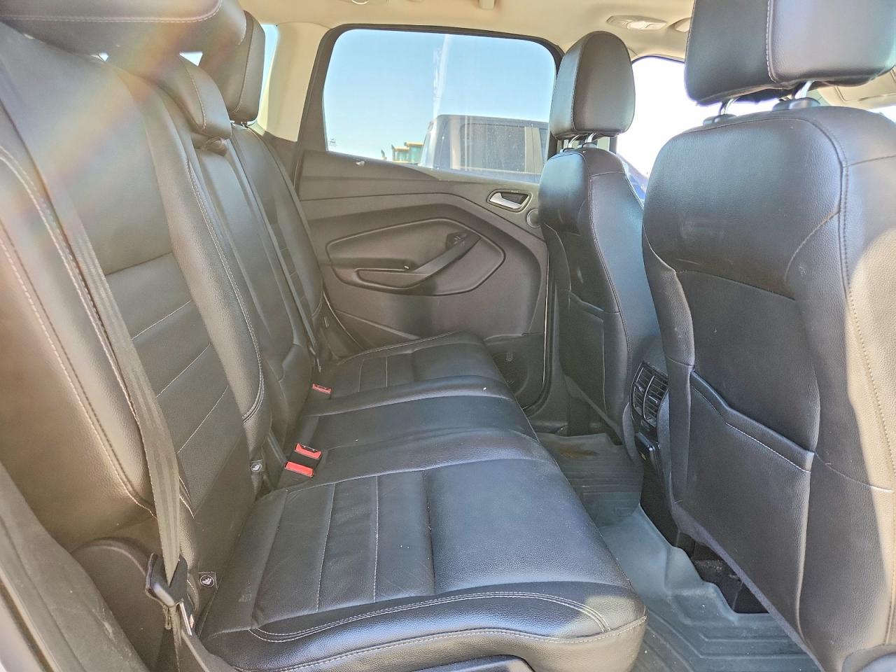 2014 Ford Escape Titanium Silver vin: 1FMCU0J98EUA61025