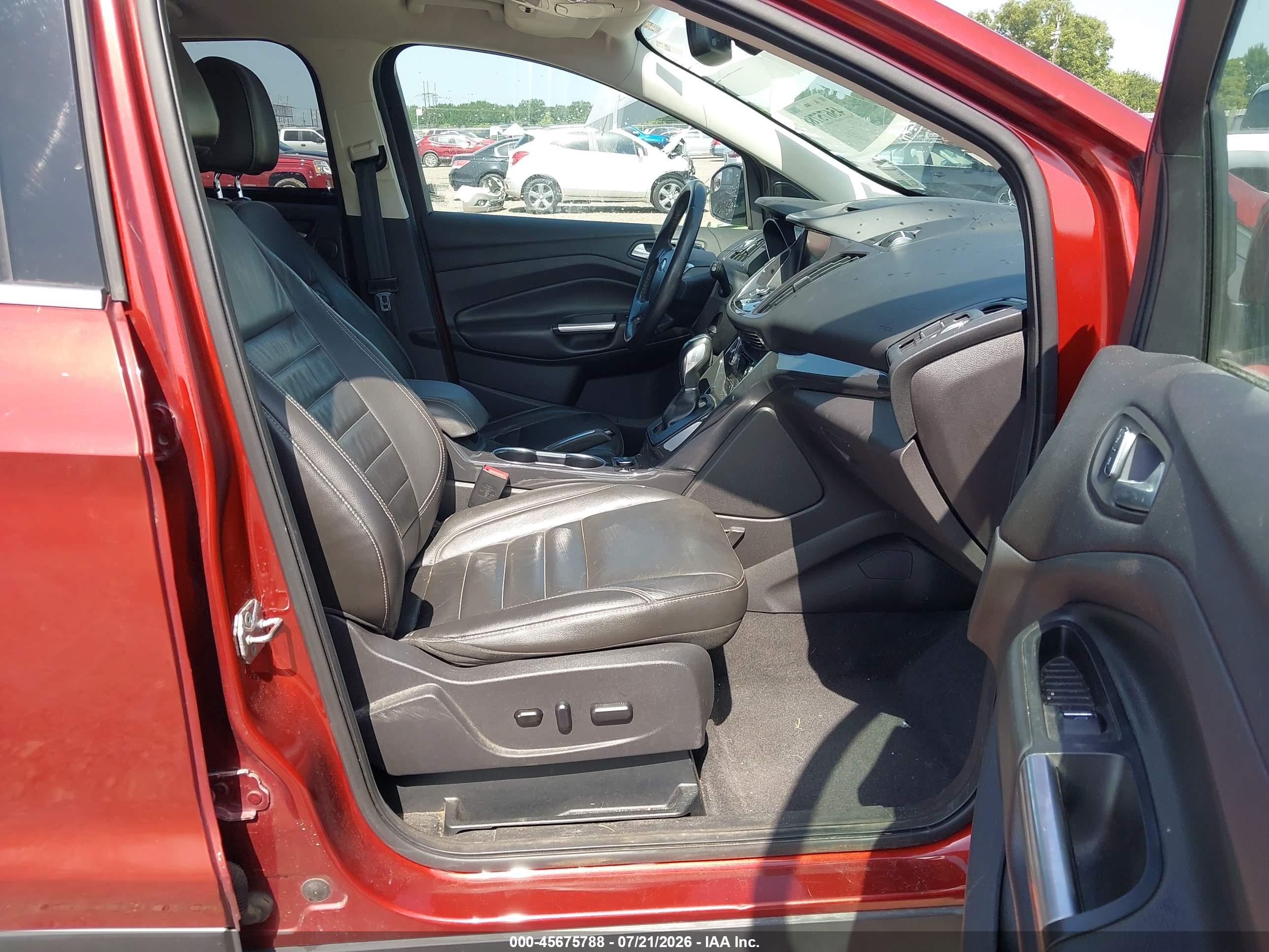 2015 Ford Escape Titanium Оранжевый vin: 1FMCU0J98FUA53718