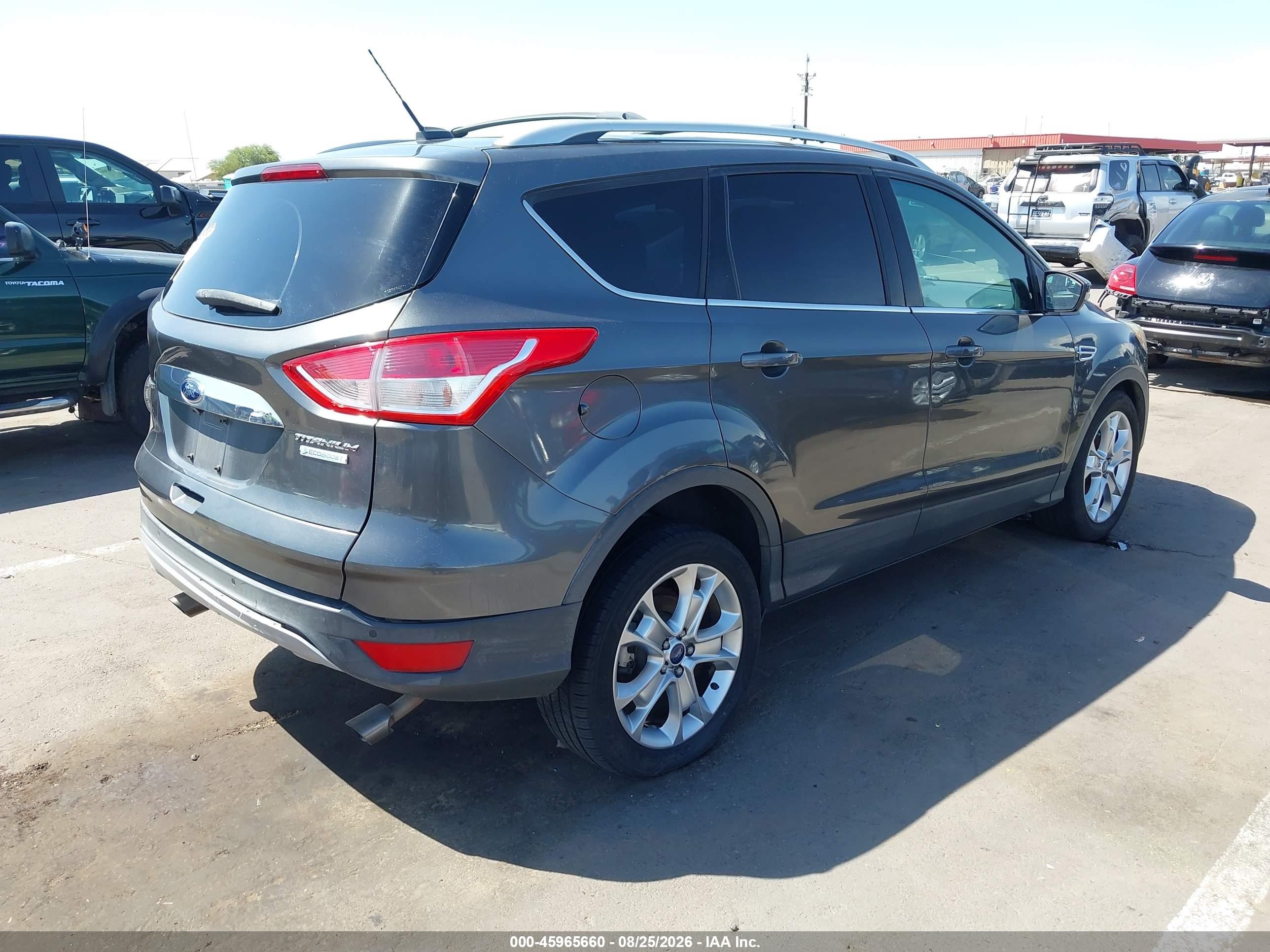 2015 Ford Escape Titanium Серебряный vin: 1FMCU0J98FUB63068