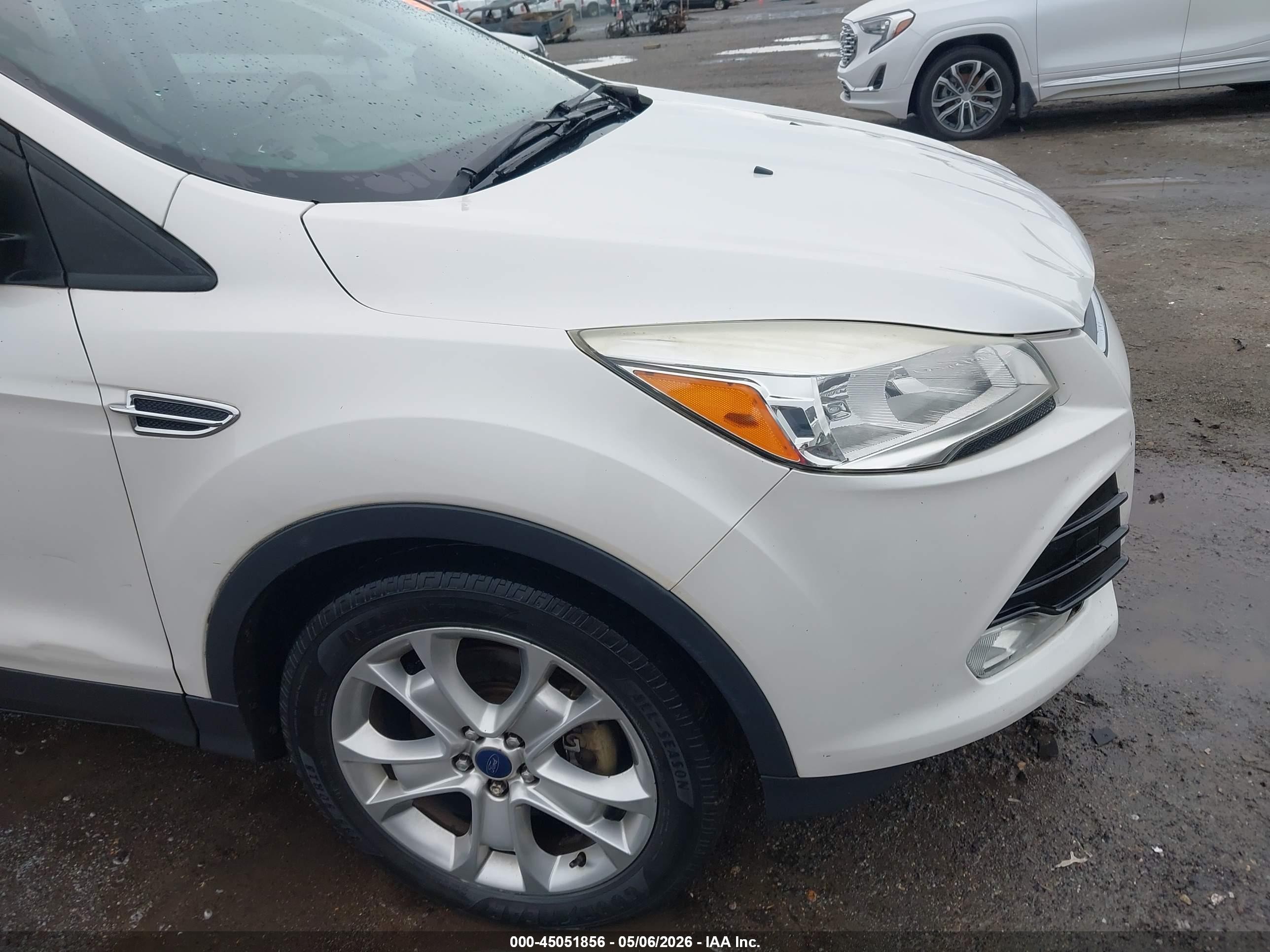 2015 Ford Escape Titanium Белый vin: 1FMCU0J98FUC35516