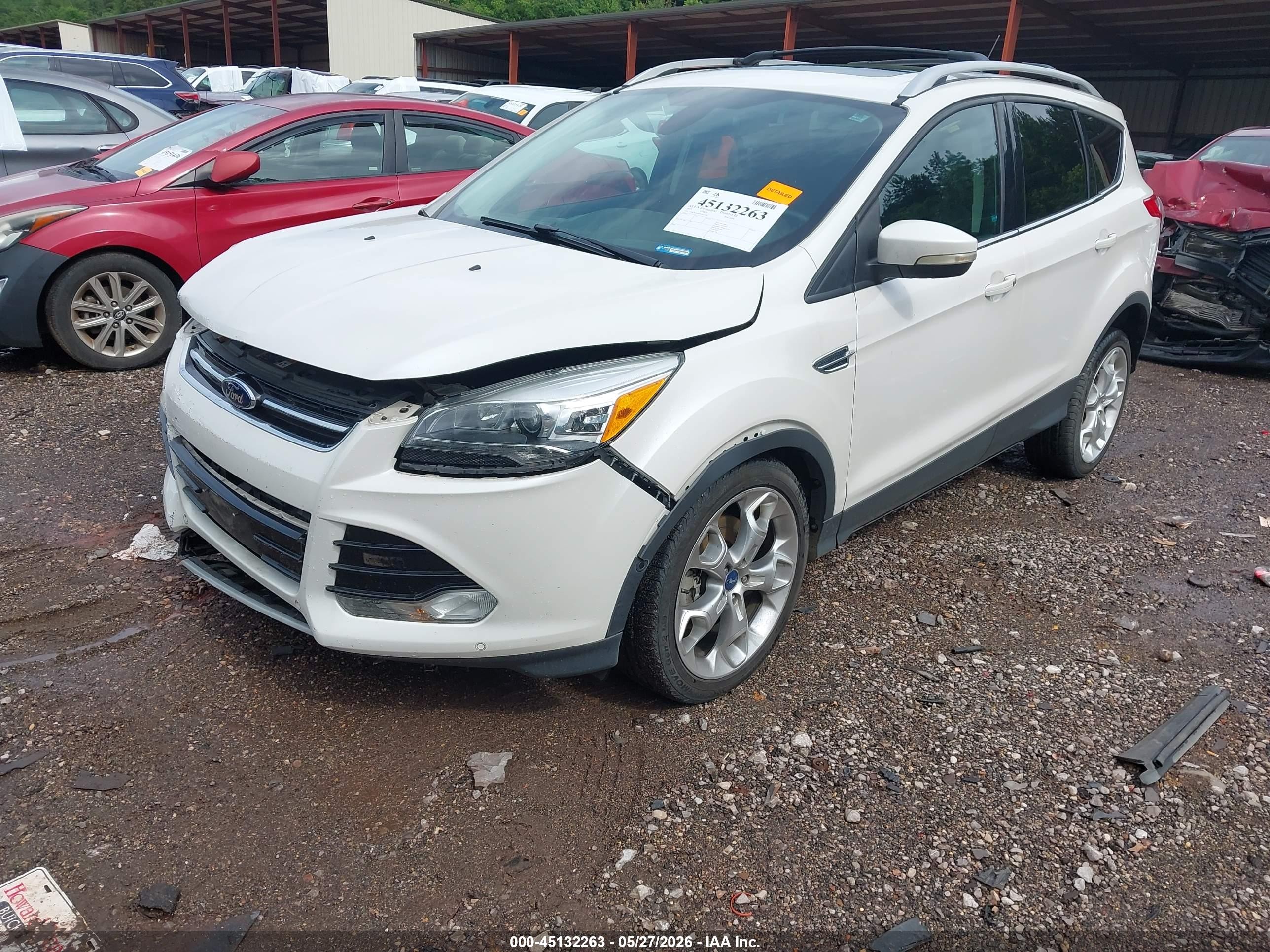 2013 Ford Escape Titanium White vin: 1FMCU0J99DUB12594