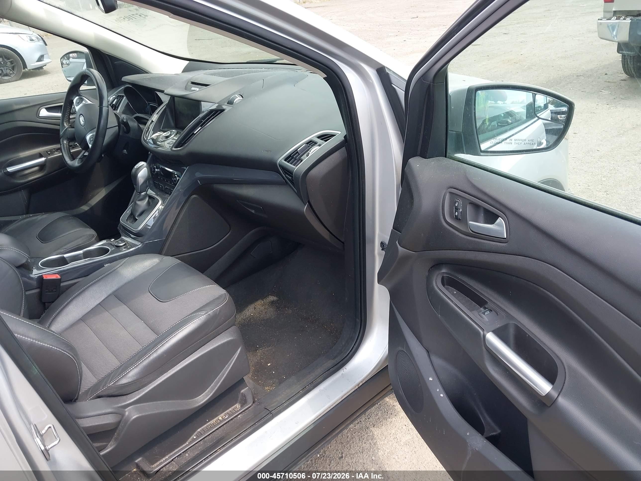 2013 Ford Escape Titanium Silver vin: 1FMCU0J99DUB83990