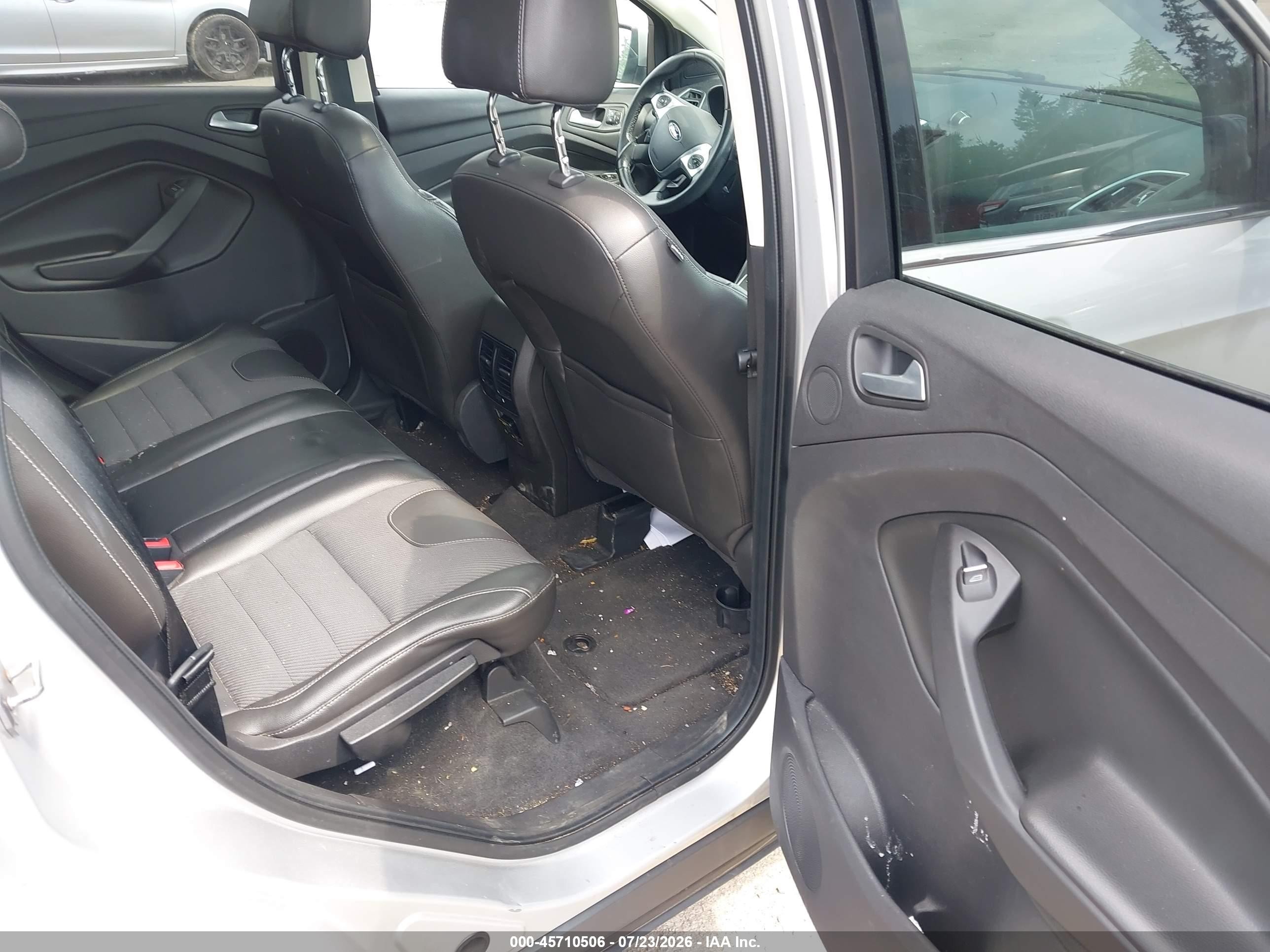 2013 Ford Escape Titanium Silver vin: 1FMCU0J99DUB83990