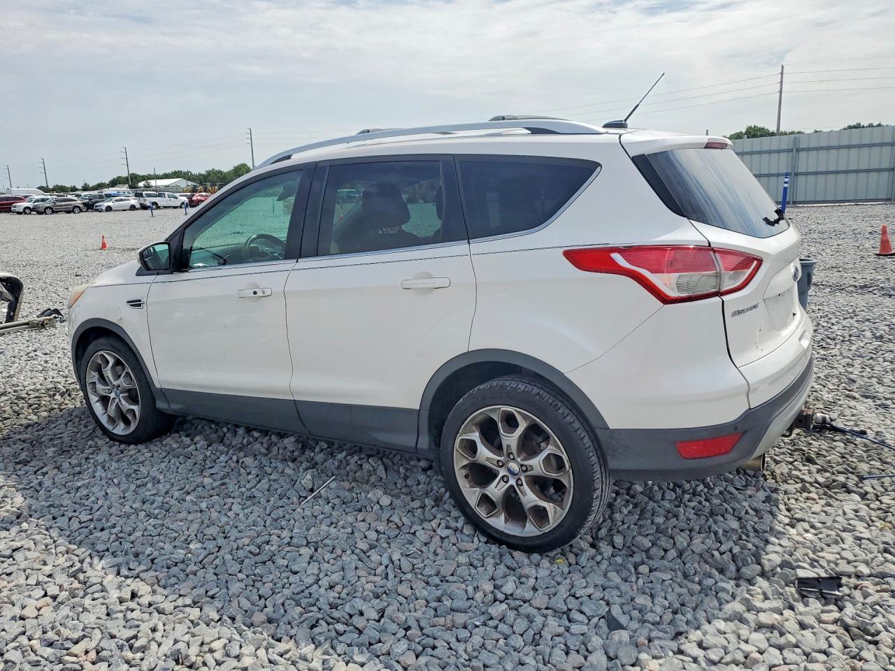 2013 Ford Escape Titanium White vin: 1FMCU0J99DUC40012