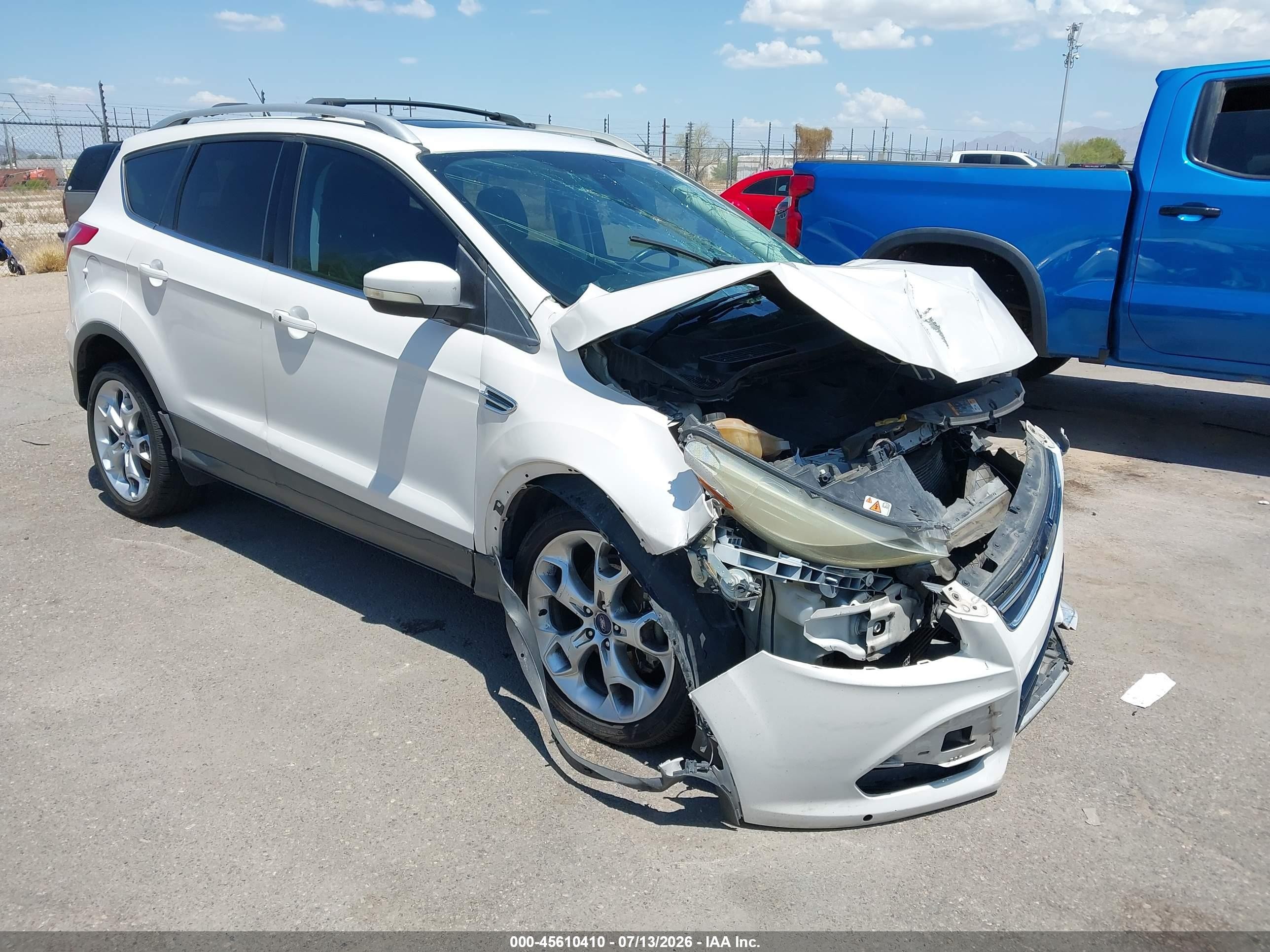 2013 Ford Escape Titanium Белый vin: 1FMCU0J99DUD39428