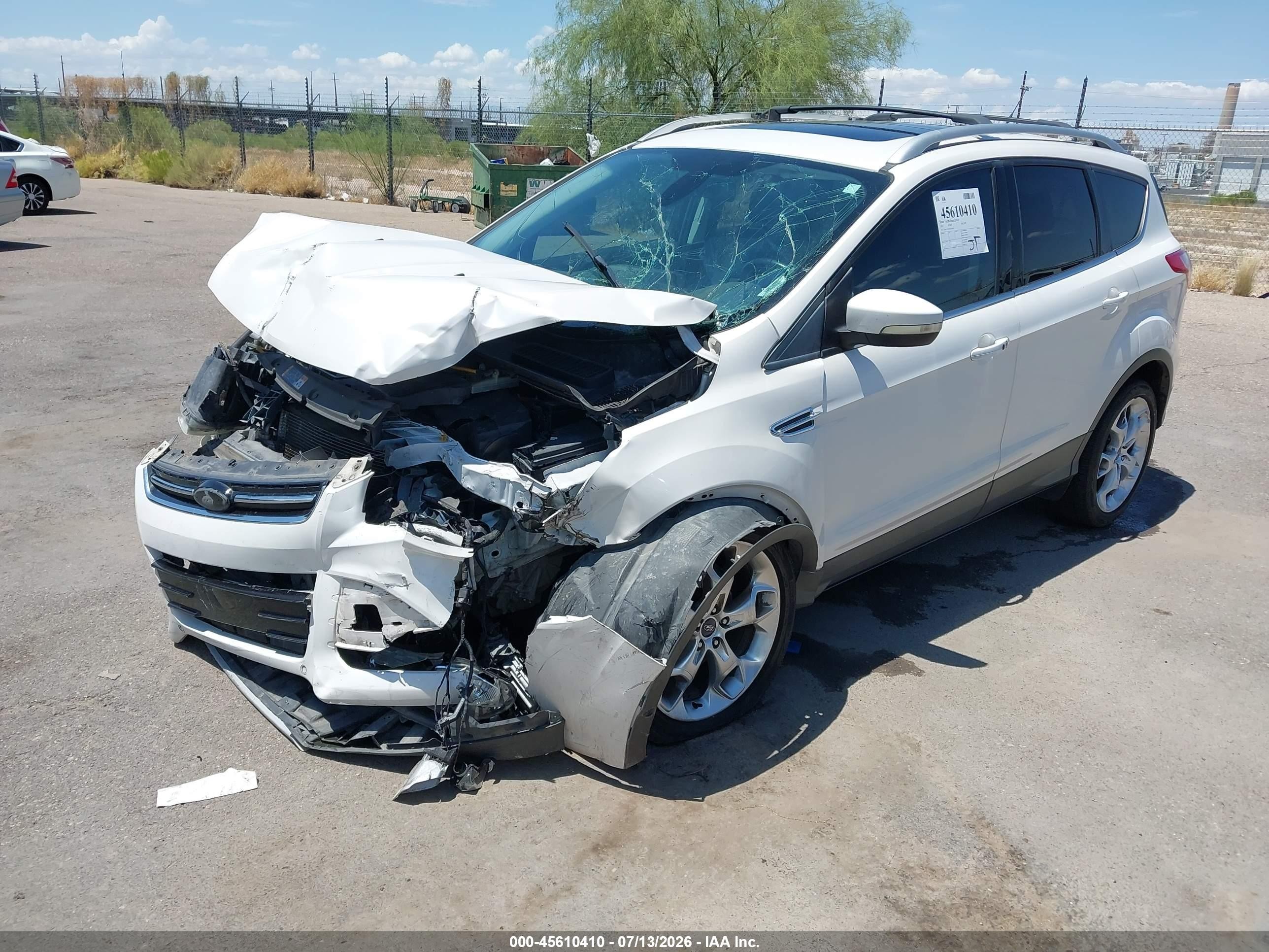2013 Ford Escape Titanium White vin: 1FMCU0J99DUD39428