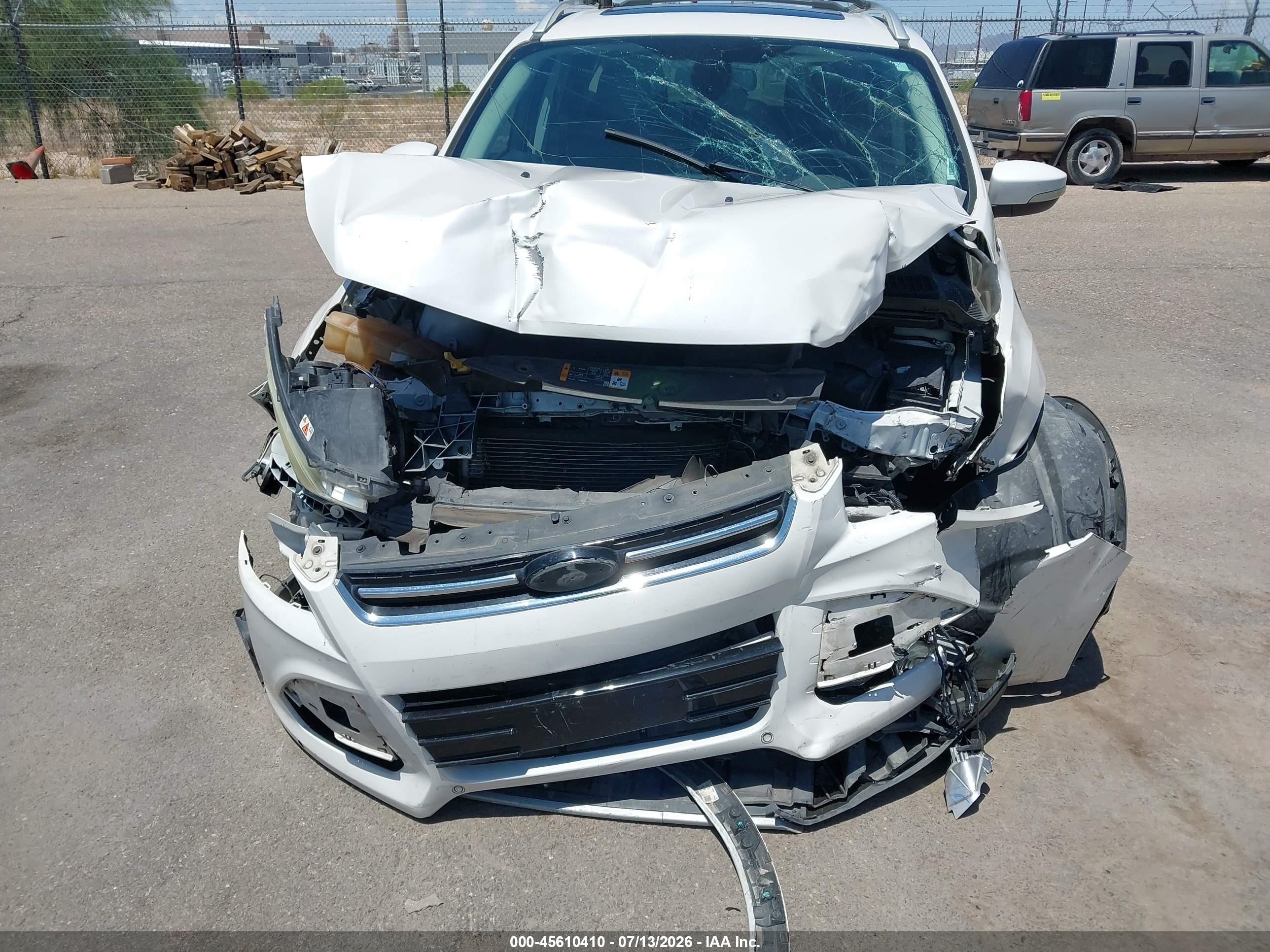 2013 Ford Escape Titanium White vin: 1FMCU0J99DUD39428