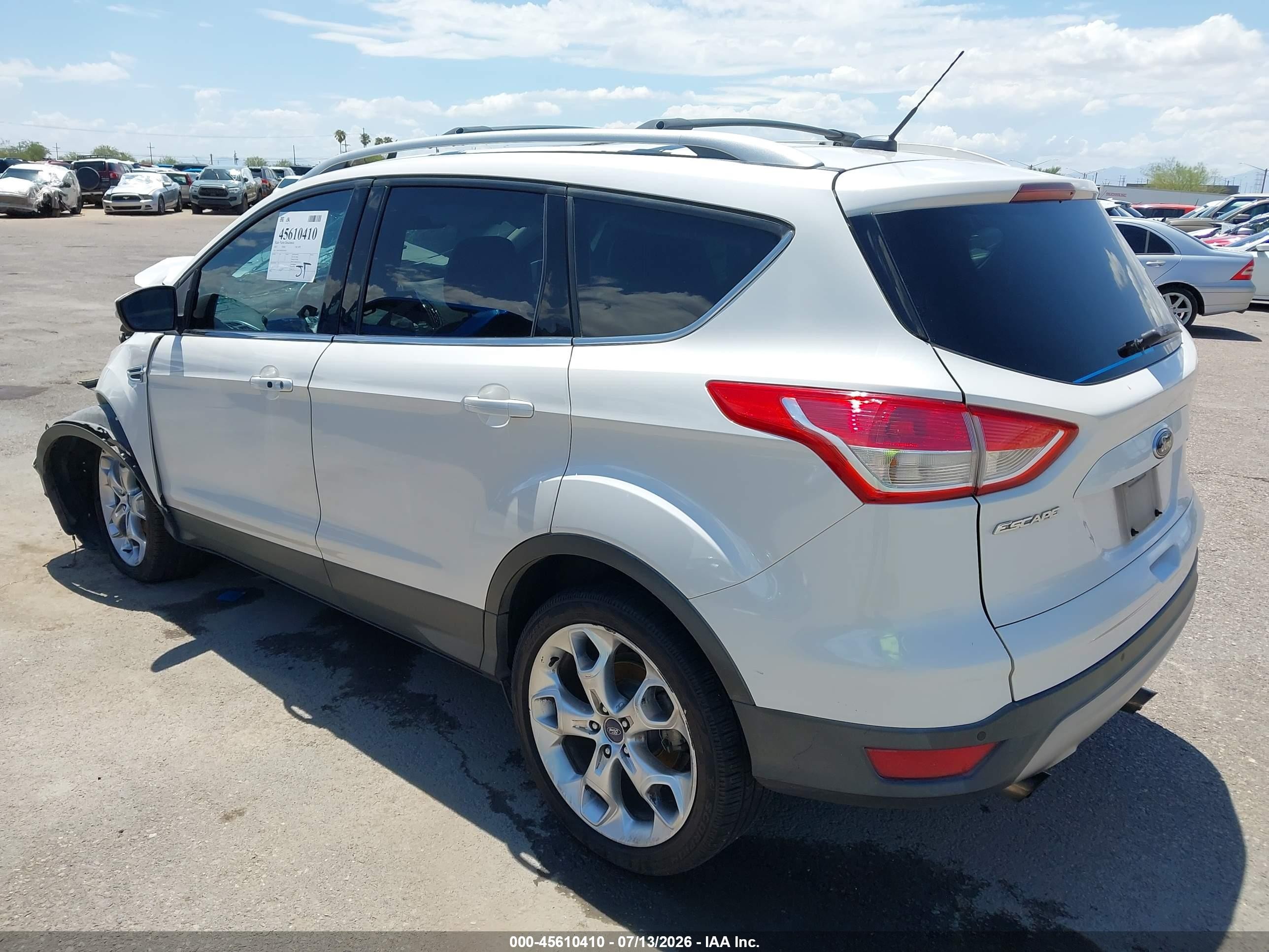 2013 Ford Escape Titanium White vin: 1FMCU0J99DUD39428