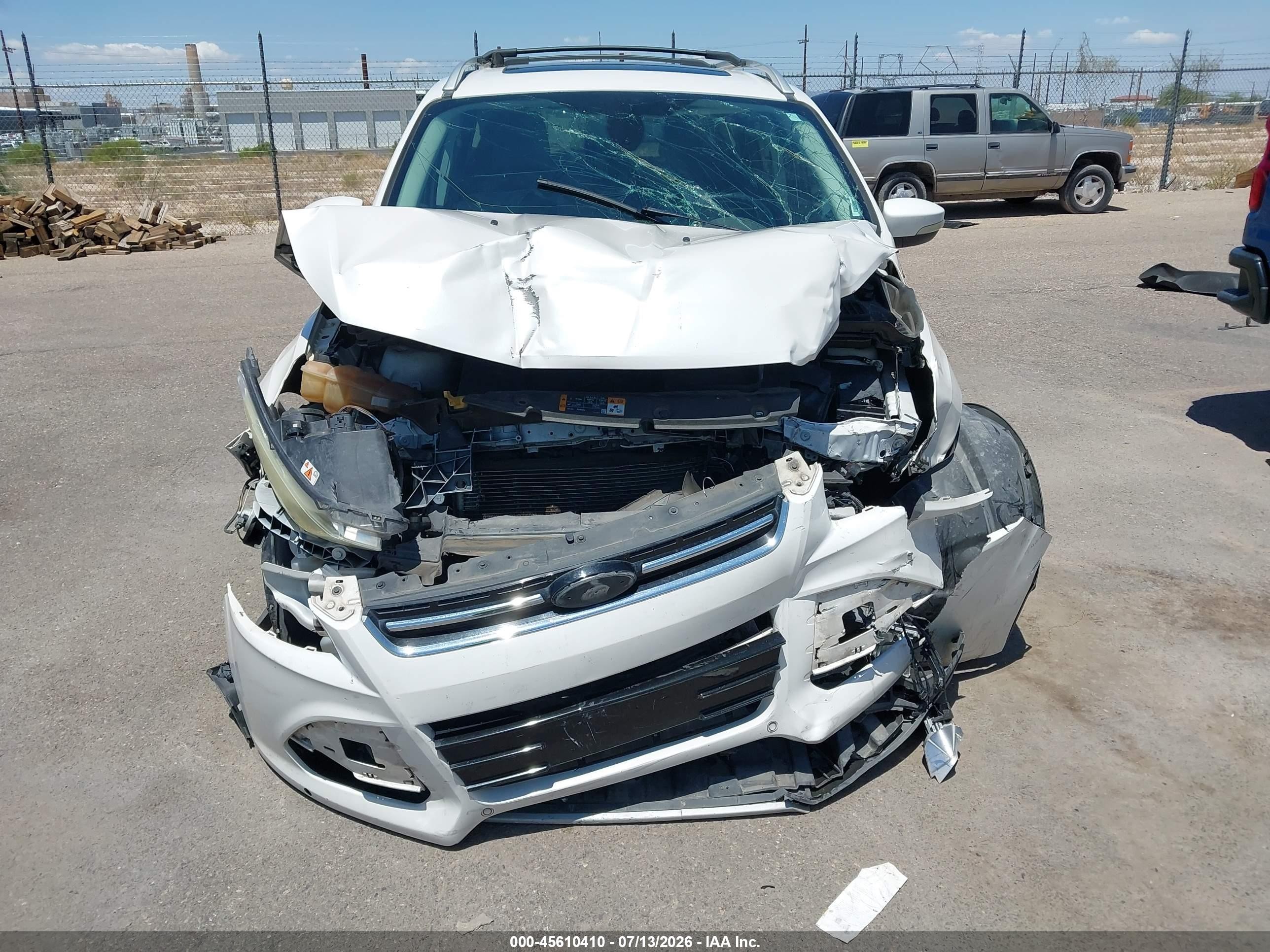 2013 Ford Escape Titanium White vin: 1FMCU0J99DUD39428