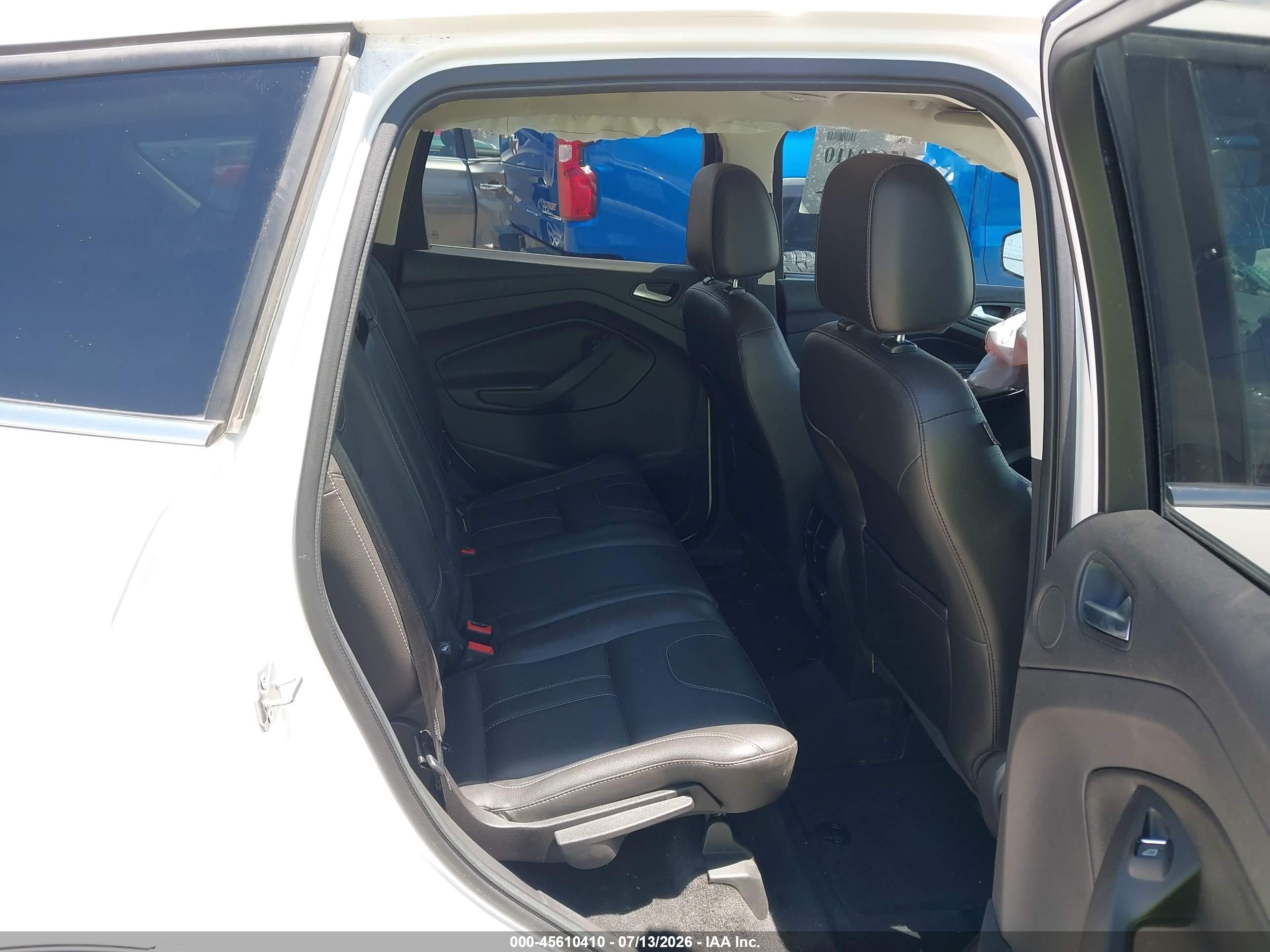 2013 Ford Escape Titanium White vin: 1FMCU0J99DUD39428