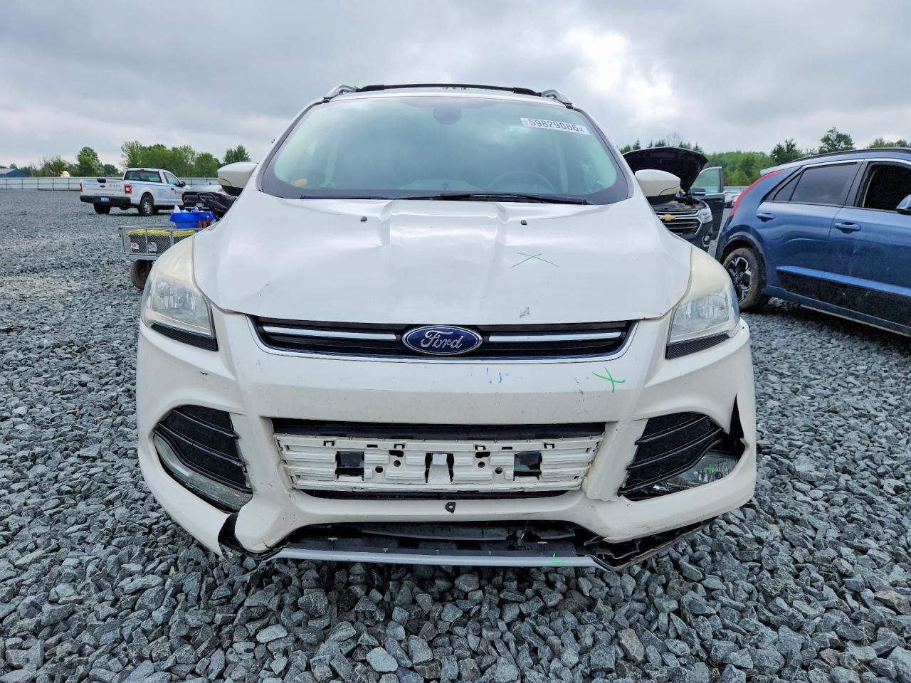 2014 Ford Escape Titanium White vin: 1FMCU0J99EUB25542