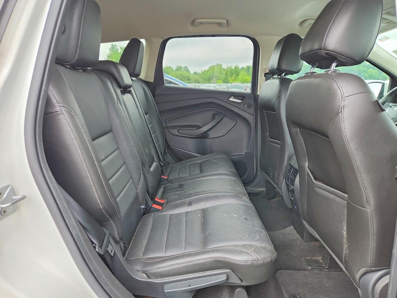 2014 Ford Escape Titanium White vin: 1FMCU0J99EUB25542