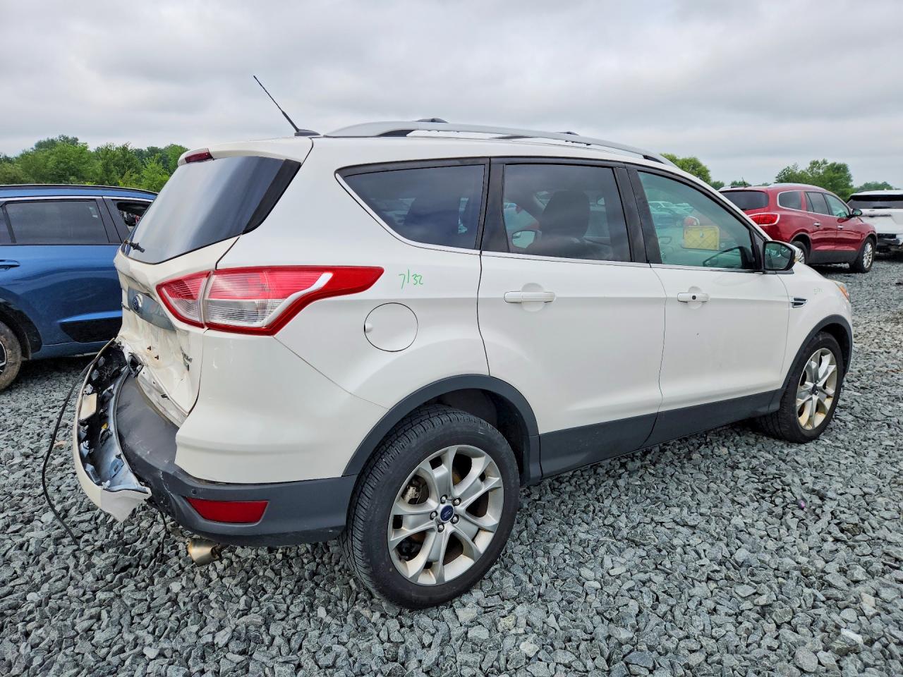 2014 Ford Escape Titanium White vin: 1FMCU0J99EUB25542