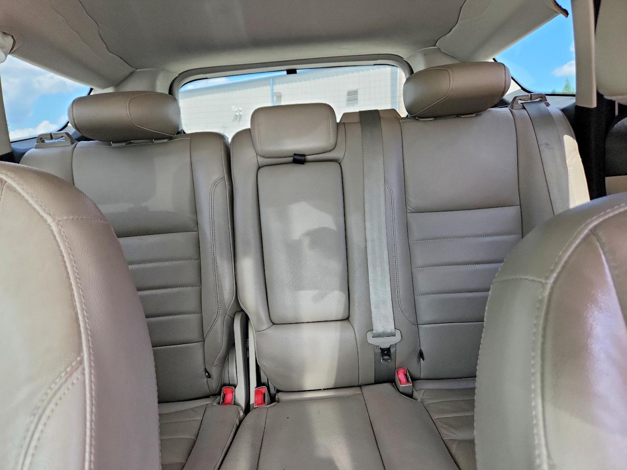2014 Ford Escape Titanium White vin: 1FMCU0J99EUB68987