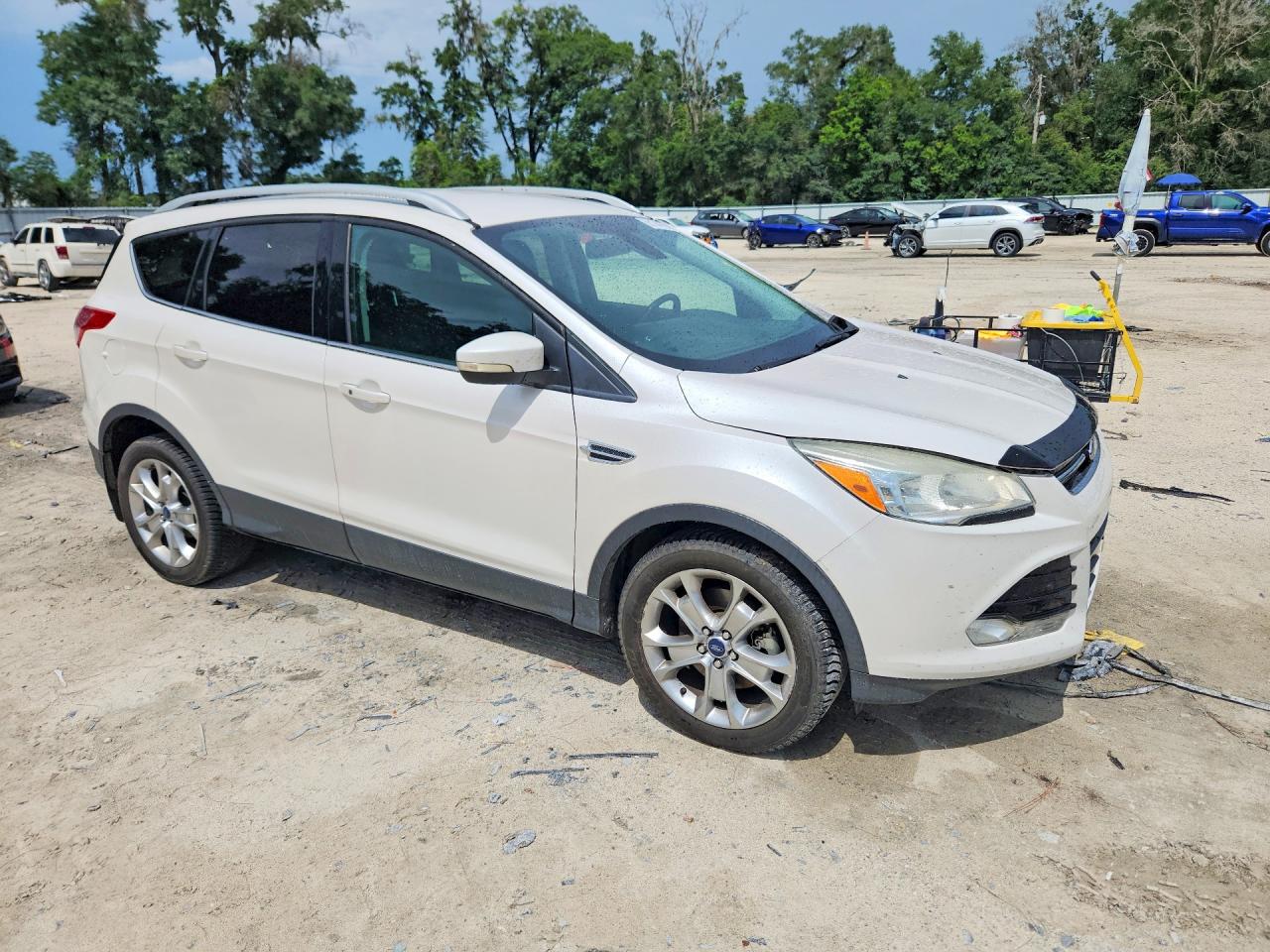 2014 Ford Escape Titanium White vin: 1FMCU0J99EUB86387