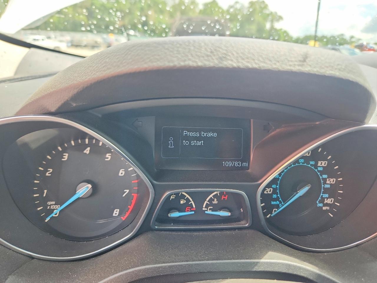 2014 Ford Escape Titanium White vin: 1FMCU0J99EUB86387