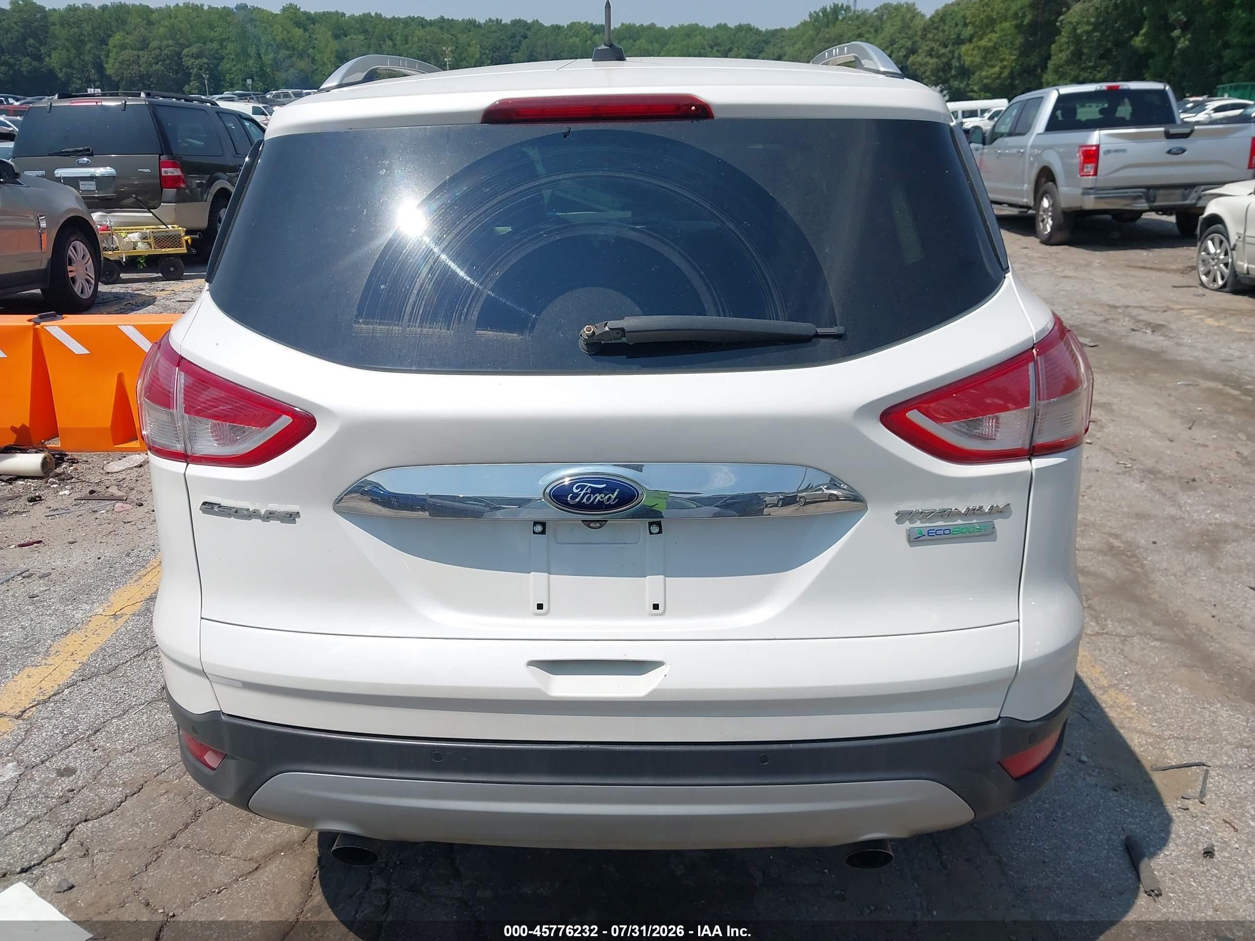 2015 Ford Escape Titanium White vin: 1FMCU0J99FUA99025
