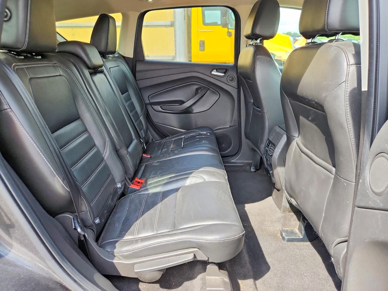 2017 Ford Escape Titanium Угольный vin: 1FMCU0J99HUC13561