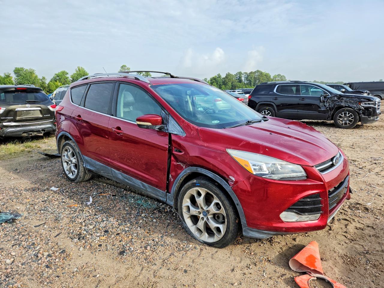 2013 Ford Escape Titanium Red vin: 1FMCU0J9XDUC09173