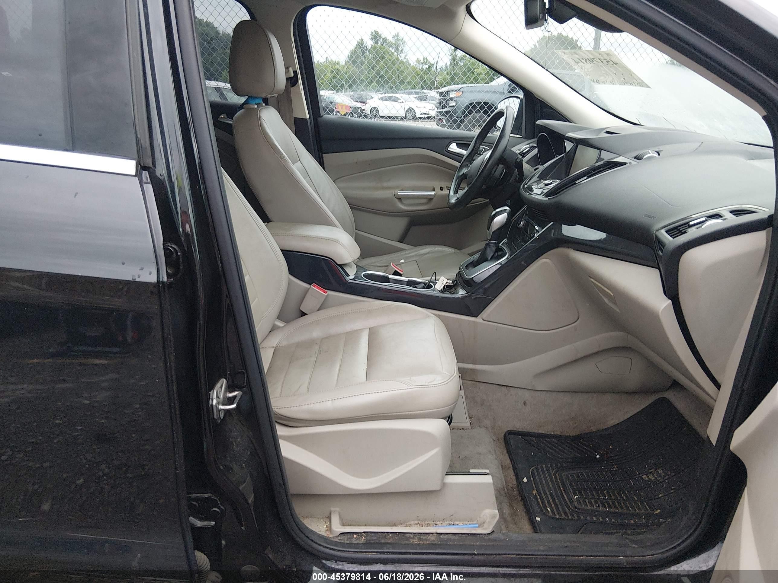 2014 Ford Escape Titanium Черный vin: 1FMCU0J9XEUA36868