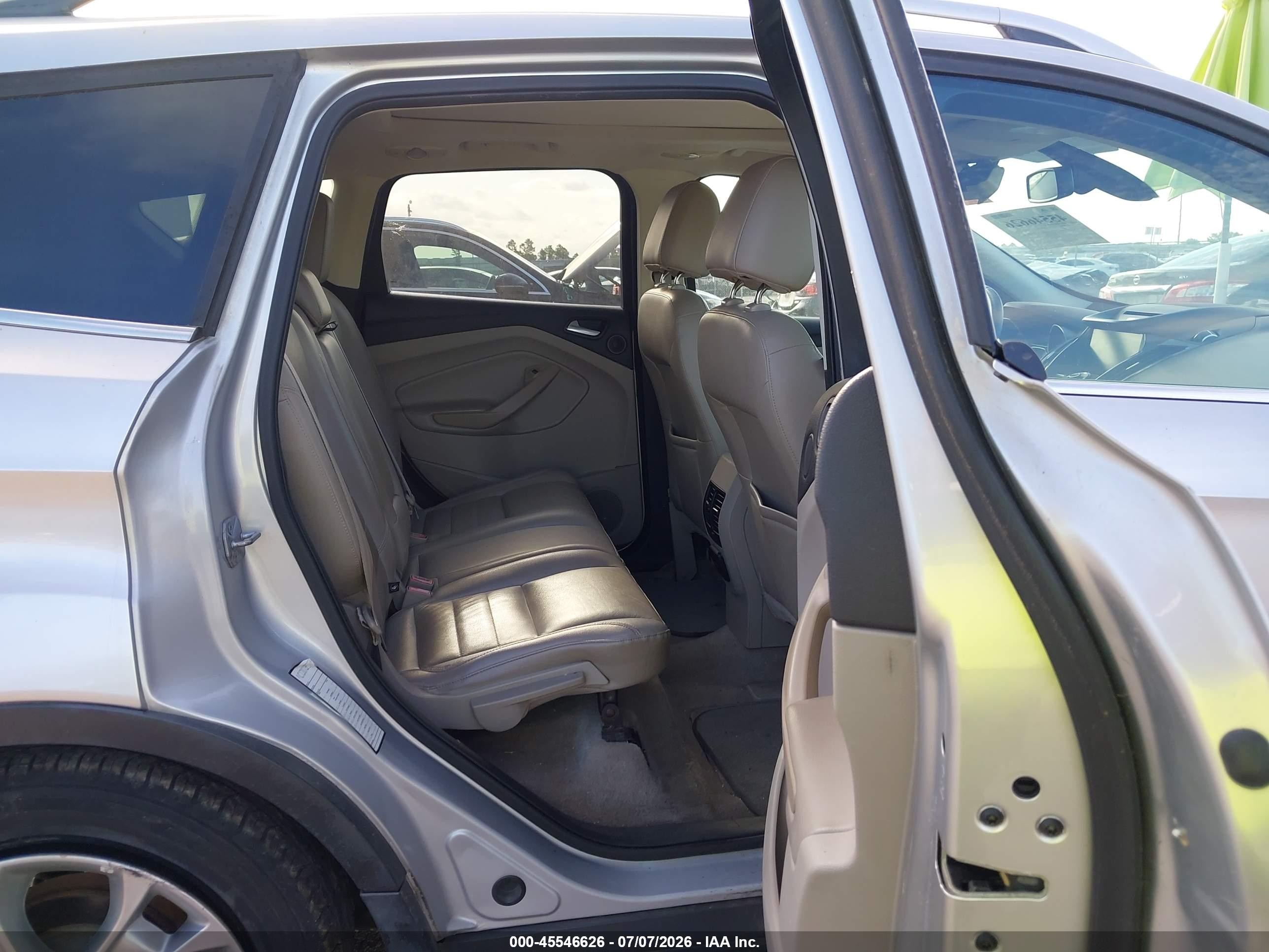 2014 Ford Escape Titanium Серебряный vin: 1FMCU0J9XEUA79493