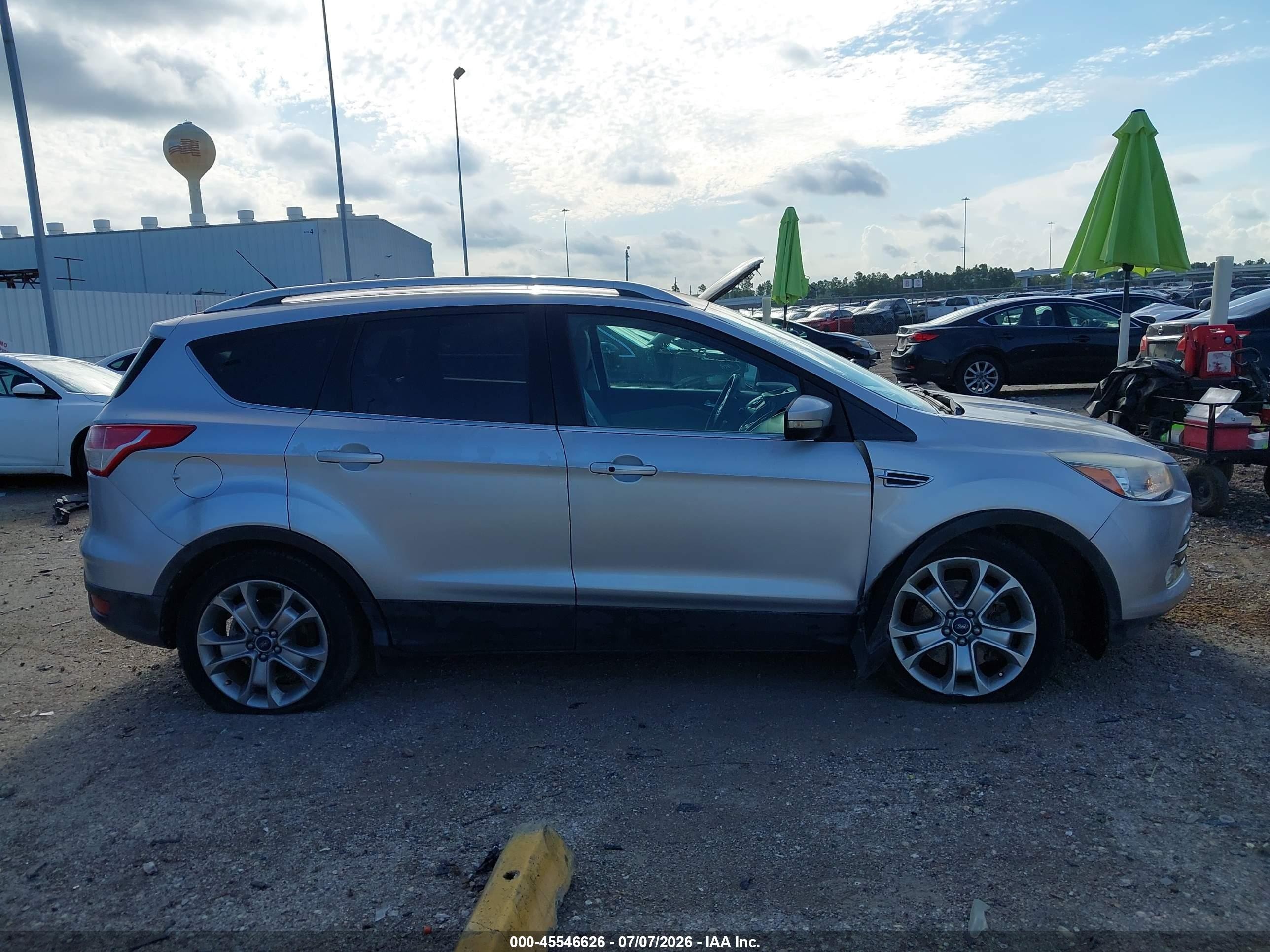 2014 Ford Escape Titanium Серебряный vin: 1FMCU0J9XEUA79493