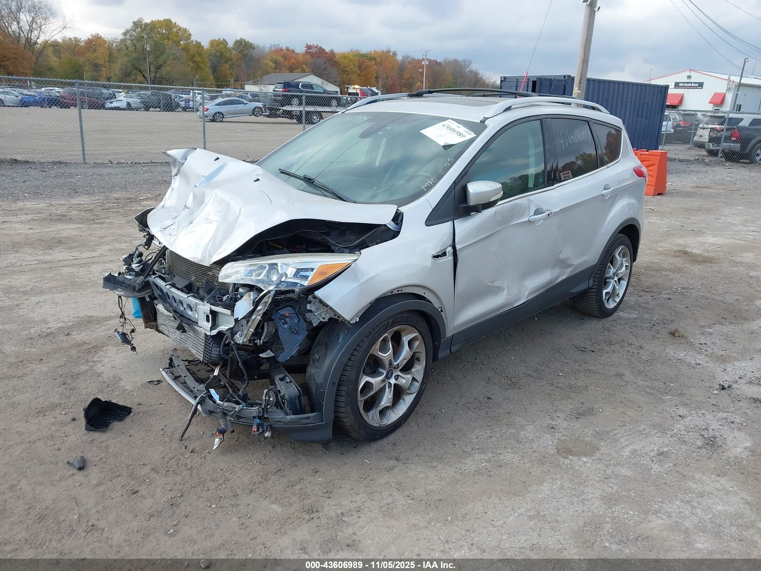 2014 Ford Escape Titanium Silver vin: 1FMCU0J9XEUA83690