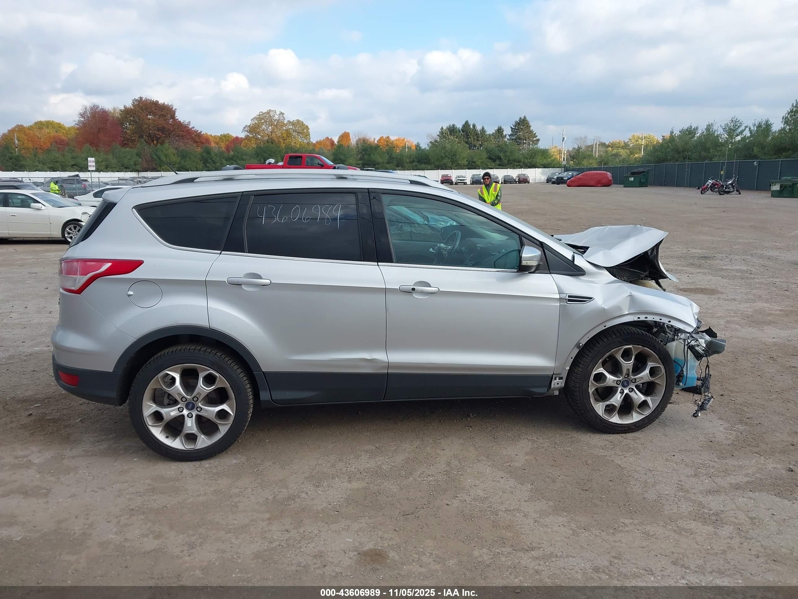 2014 Ford Escape Titanium Silver vin: 1FMCU0J9XEUA83690