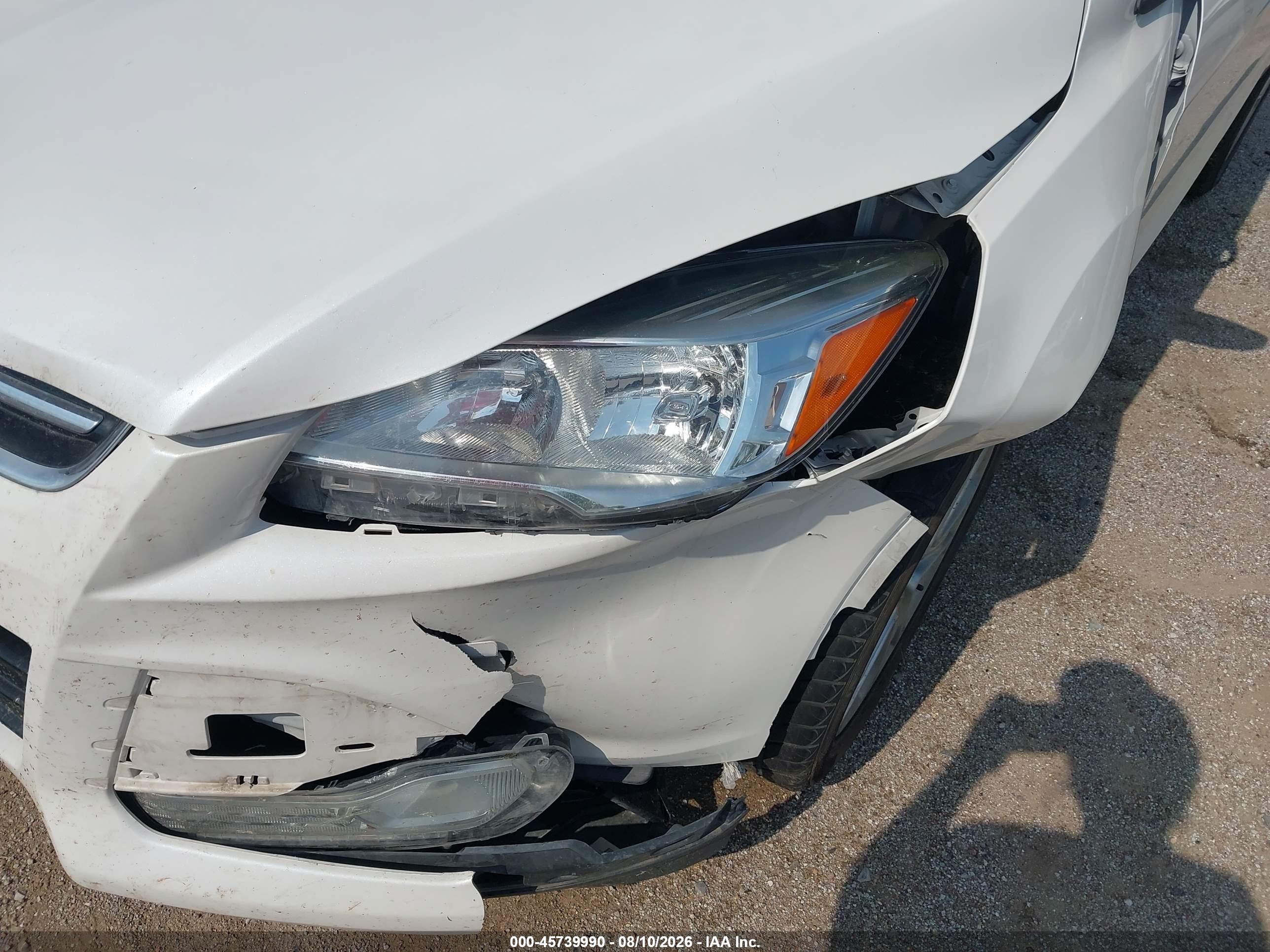 2014 Ford Escape Titanium White vin: 1FMCU0J9XEUD99929