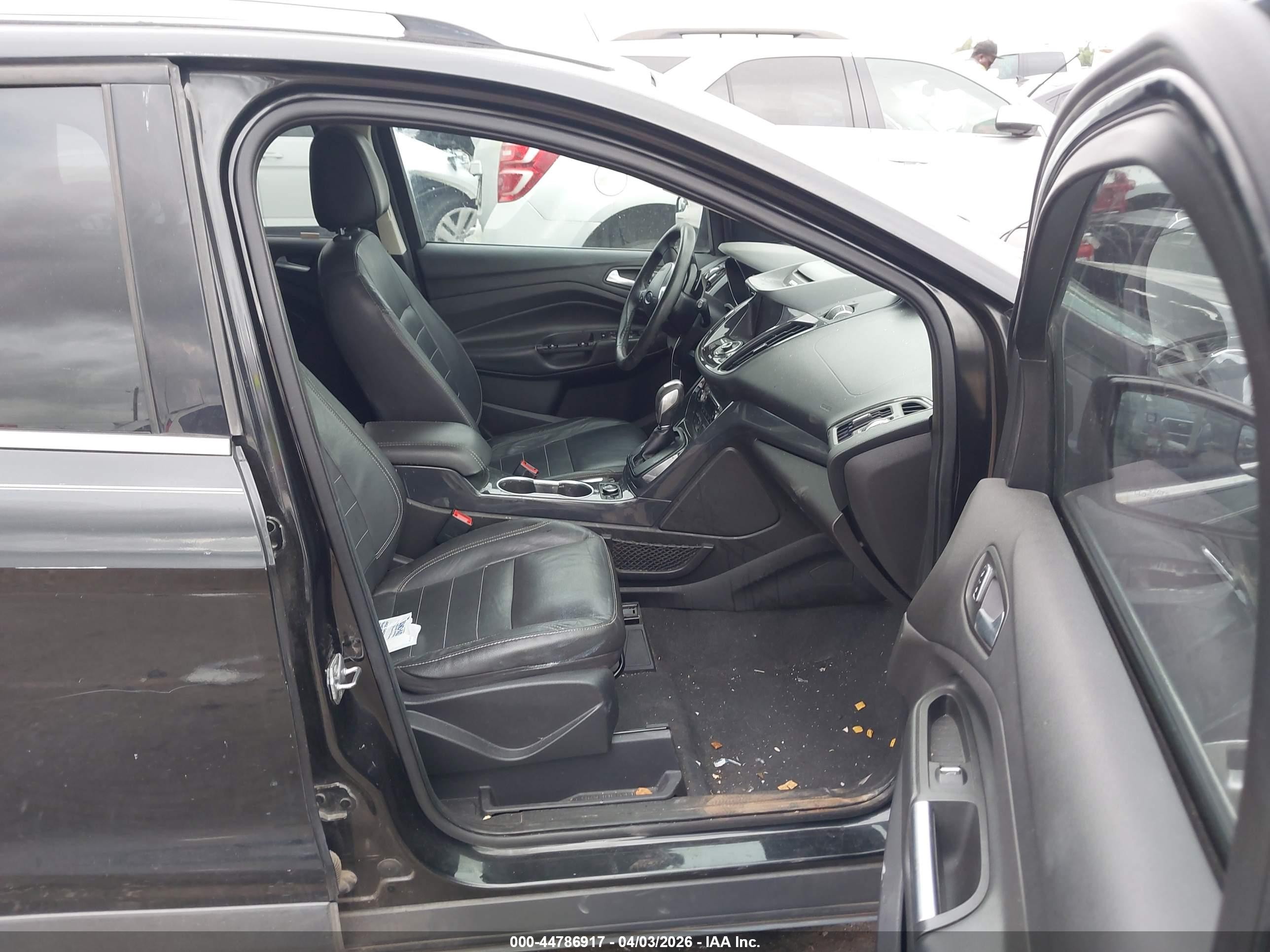2014 Ford Escape Titanium Black vin: 1FMCU0J9XEUE12100
