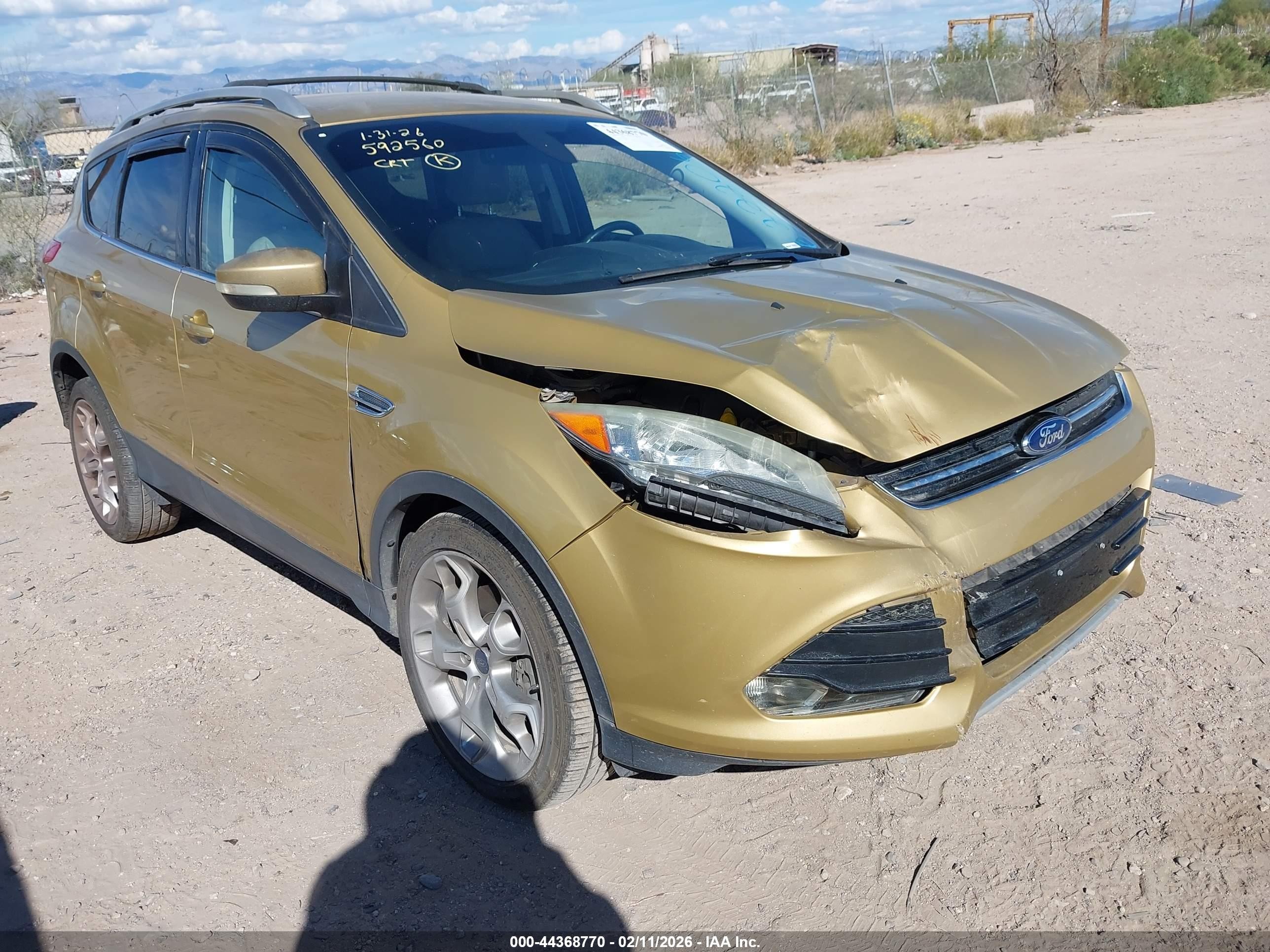 2014 Ford Escape Titanium Золотой vin: 1FMCU0J9XEUE22206
