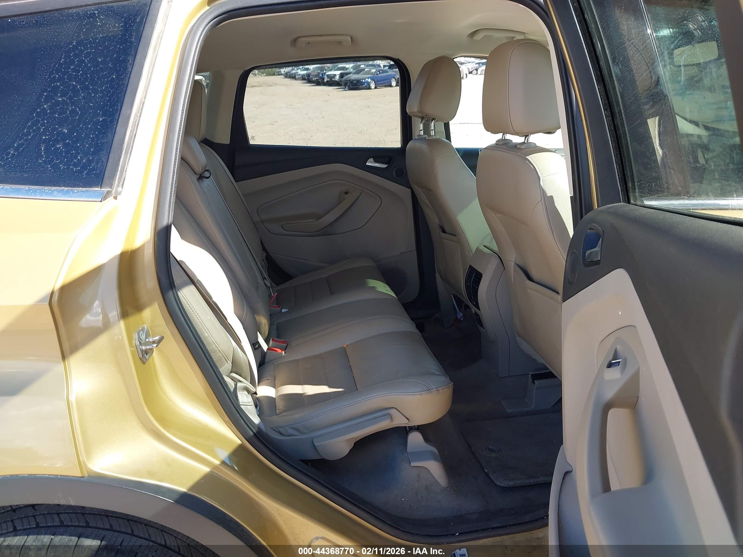 2014 Ford Escape Titanium Золотой vin: 1FMCU0J9XEUE22206