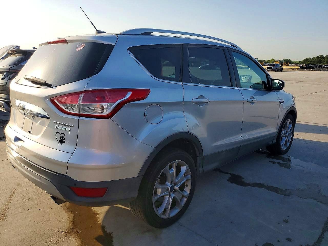 2015 Ford Escape Titanium Серебряный vin: 1FMCU0J9XFUA46771