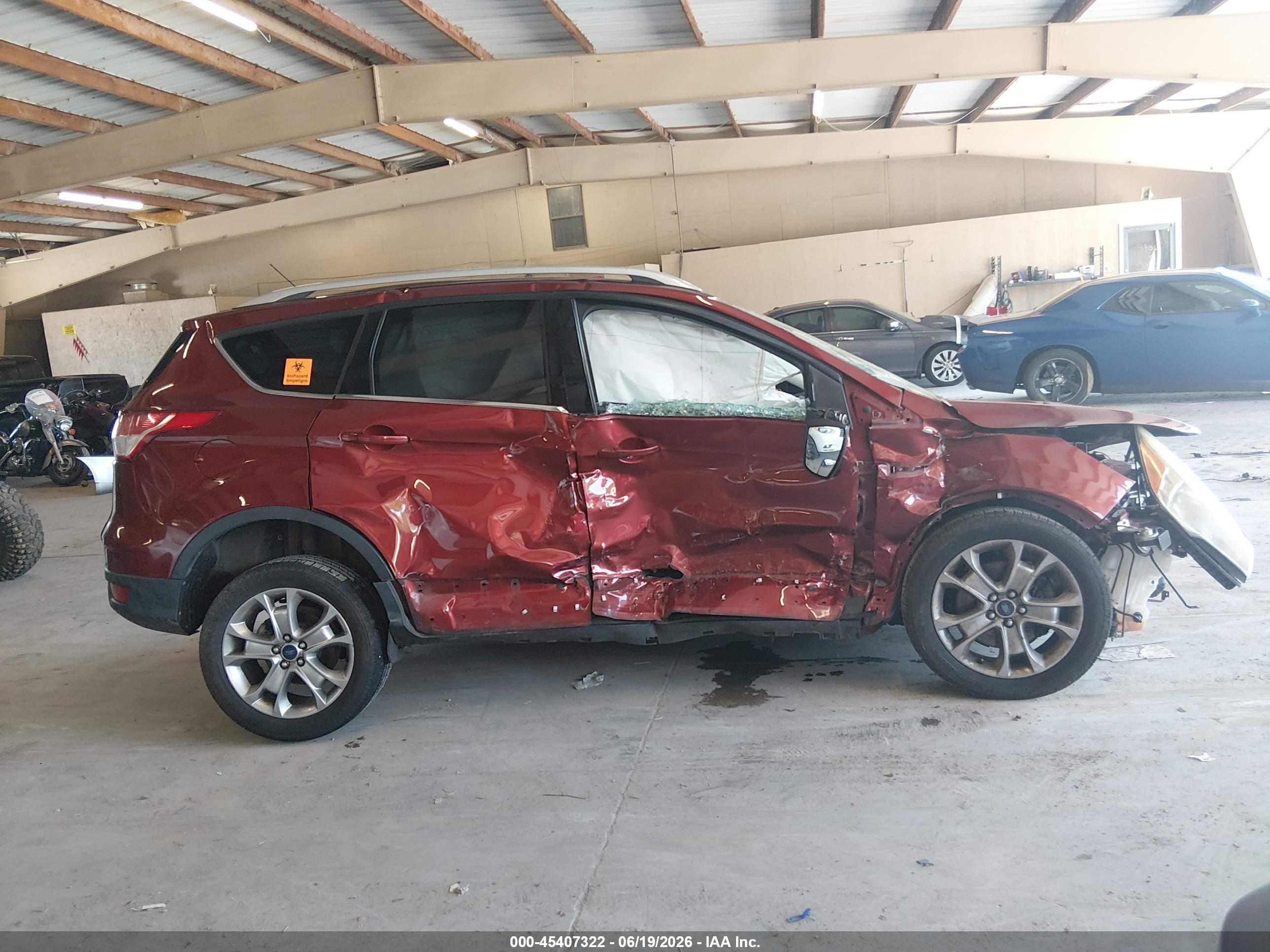 2015 Ford Escape Titanium Red vin: 1FMCU0J9XFUA68852