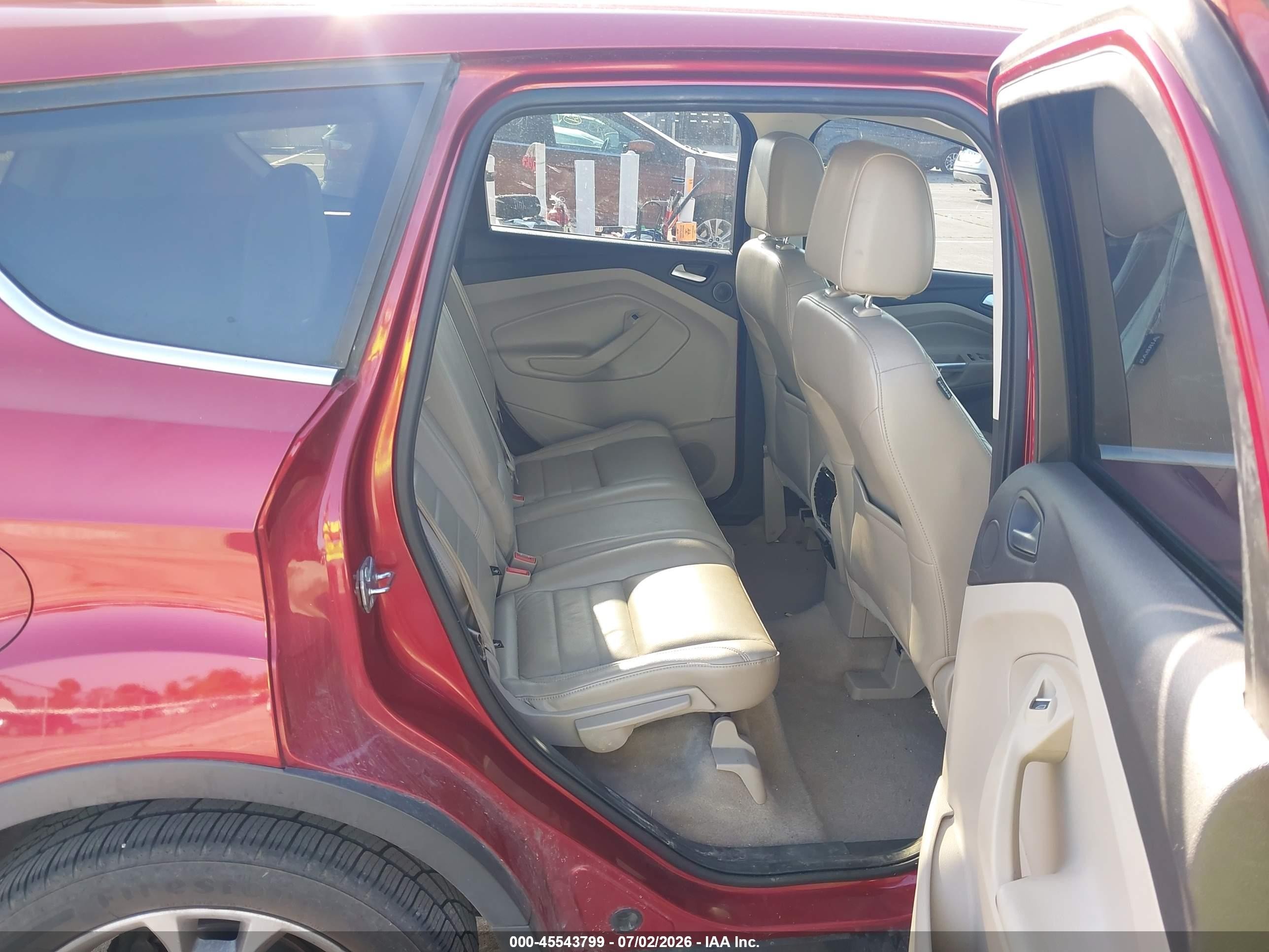 2015 Ford Escape Titanium Красный vin: 1FMCU0J9XFUC24047