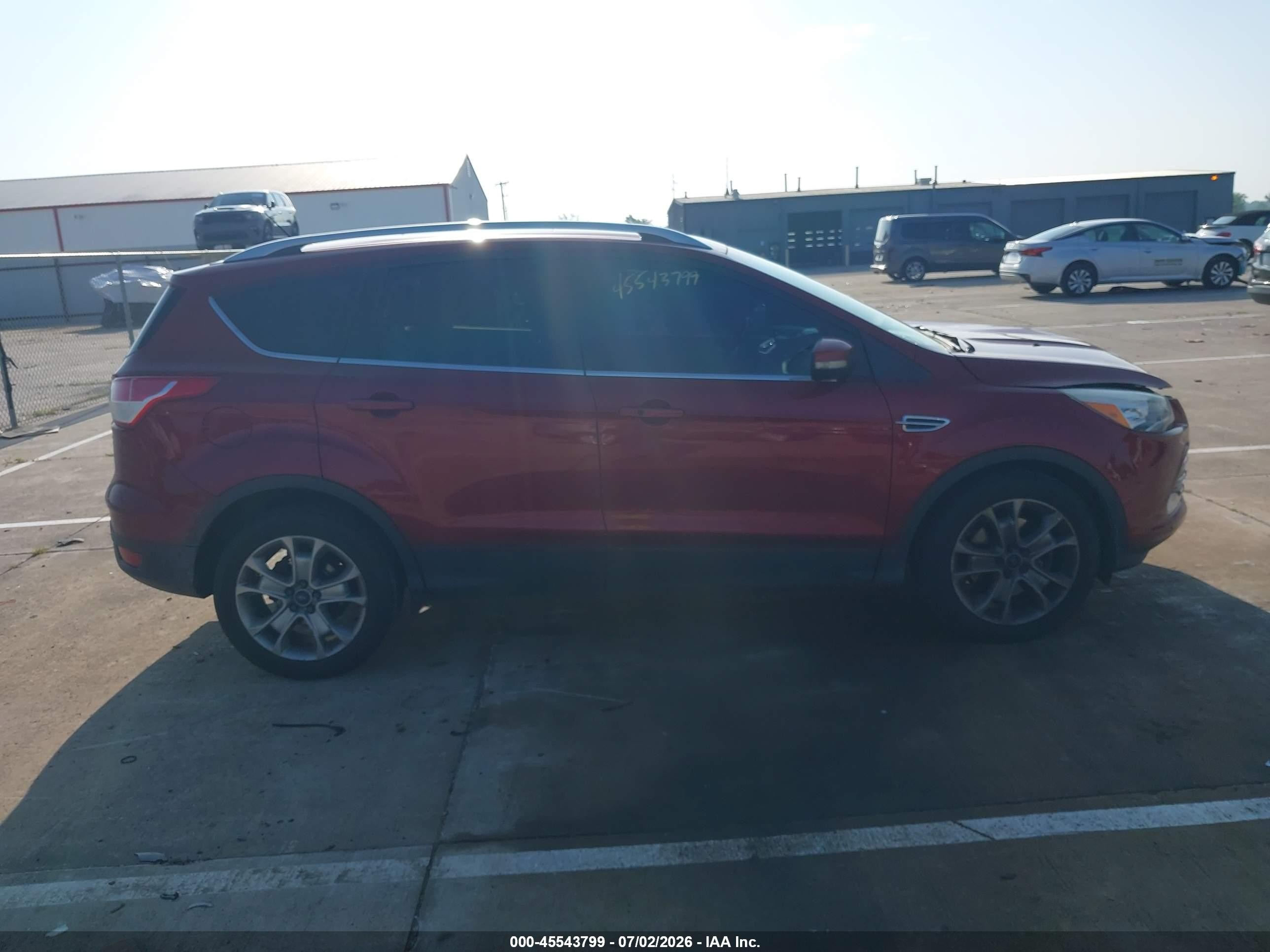 2015 Ford Escape Titanium Красный vin: 1FMCU0J9XFUC24047