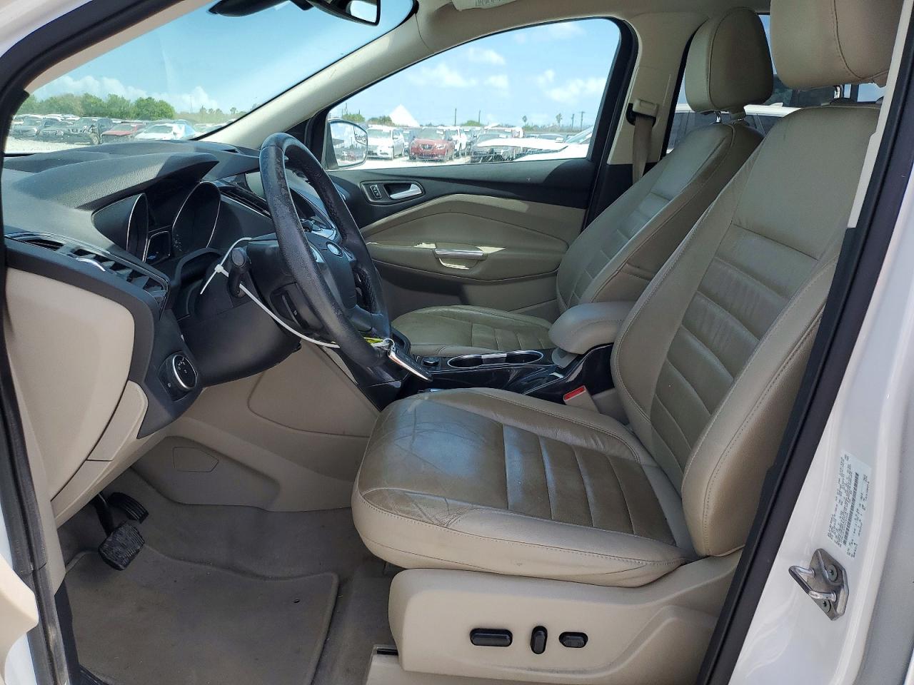 2015 Ford Escape Titanium Белый vin: 1FMCU0J9XFUC61499